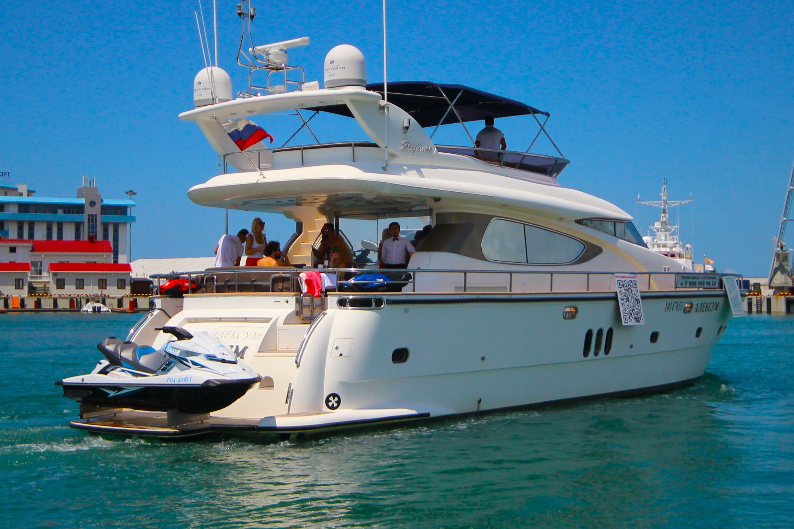 Яхта Алексум Аренда Яхты в Сочи Яхтанаморе YACHTNAMORE YACHTANAMORE