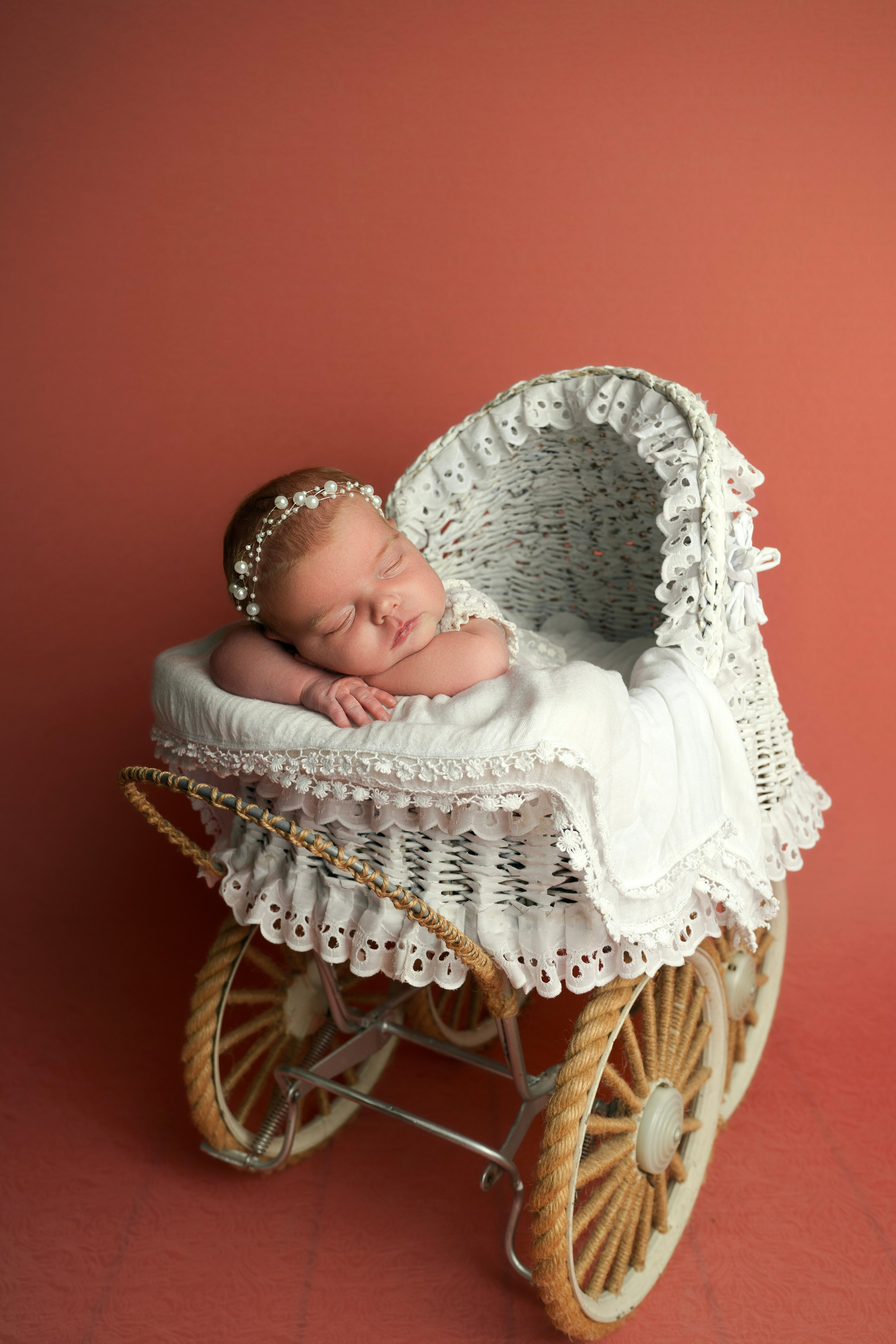 Фотосессия новорожденного (newborn). Фотограф новорожденных, детей до года и беременных в Симферополе