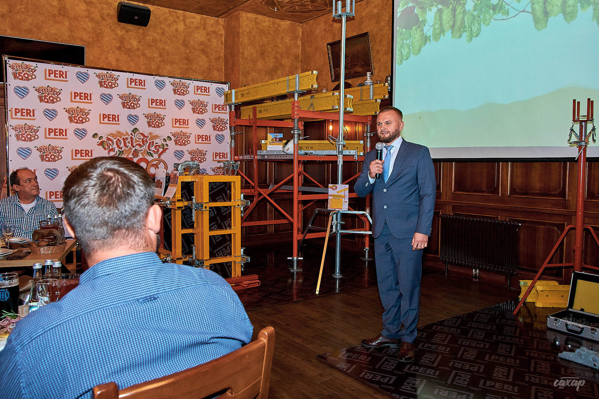 PERIфест. Профессиональный фотограф в Екатеринбурге Юра Сахар