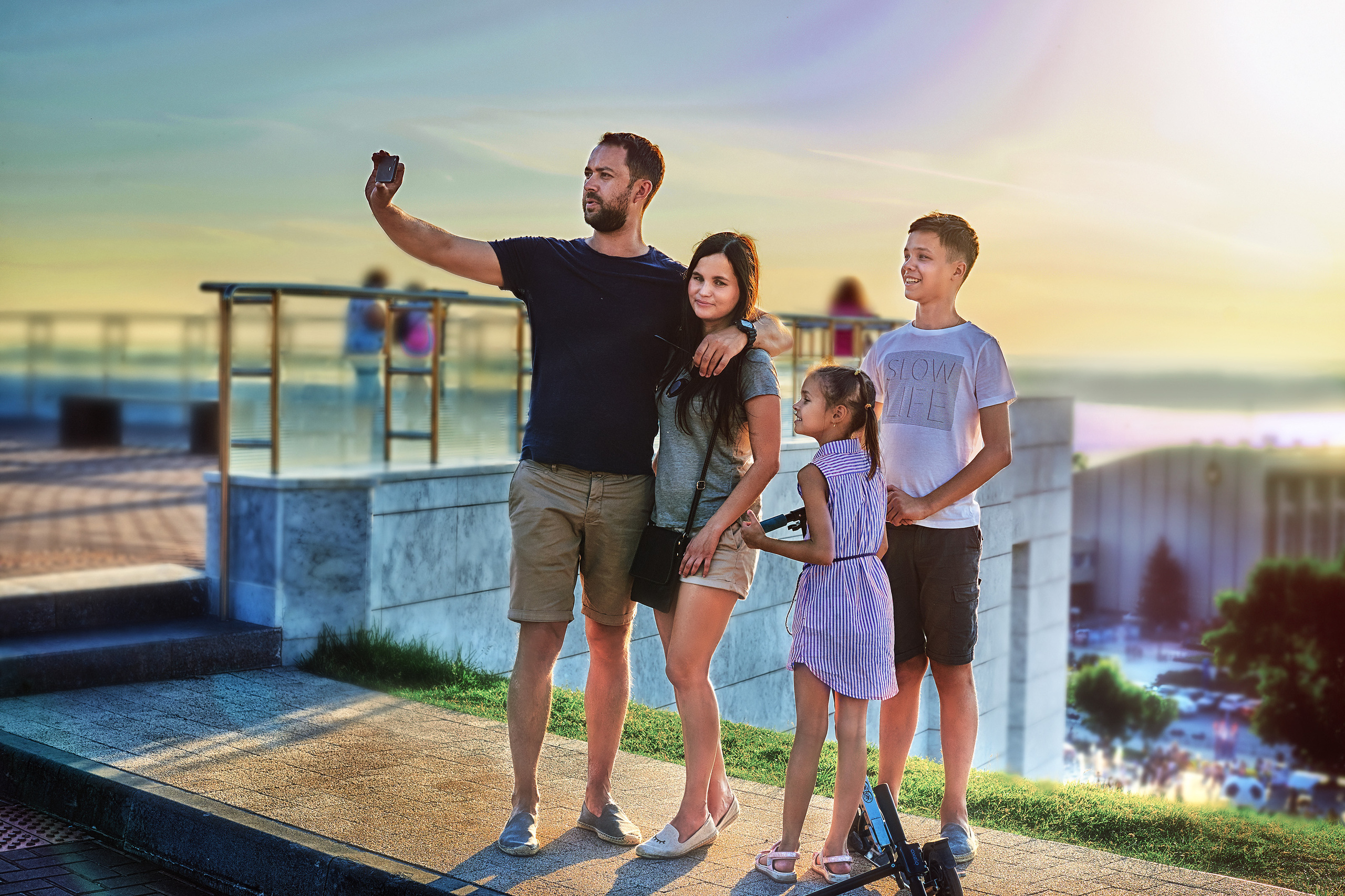 Семейная фотосессия в Самаре. Идеи и образы для съёмки в студии