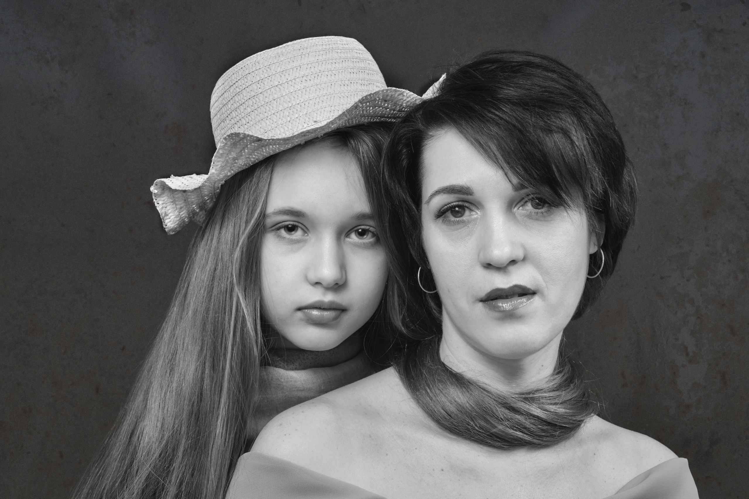 Семейная фотосессия в Самаре. Идеи и образы для съёмки в студии