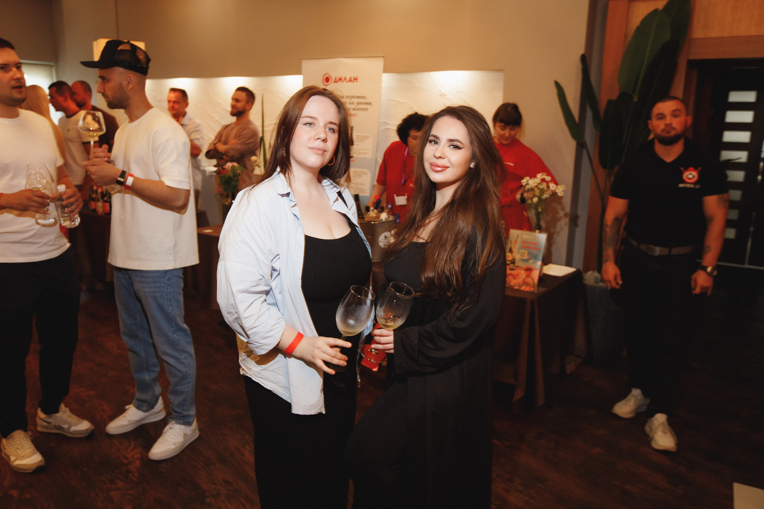 ФЕСТИВАЛЬ РОССИЙСКОГО ВИНА. СВОИ. ФОТООТЧЕТЫ-СОБЫТИЯ-МЕСТА