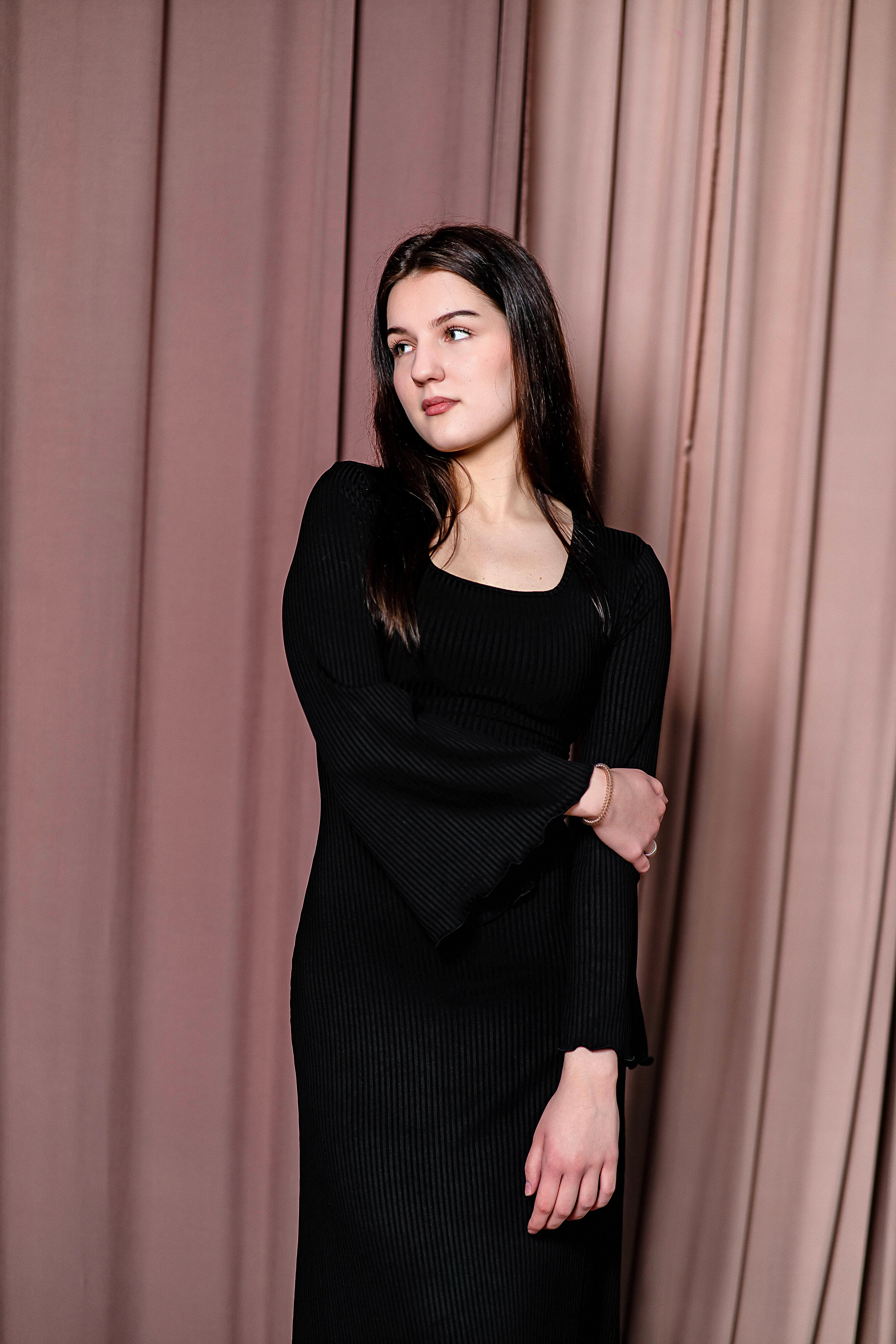 Выпускные (школьные) альбомы (книги) в Ростове-на-Дону. Современные Выпускные Альбомы в Ростове-на-Дону