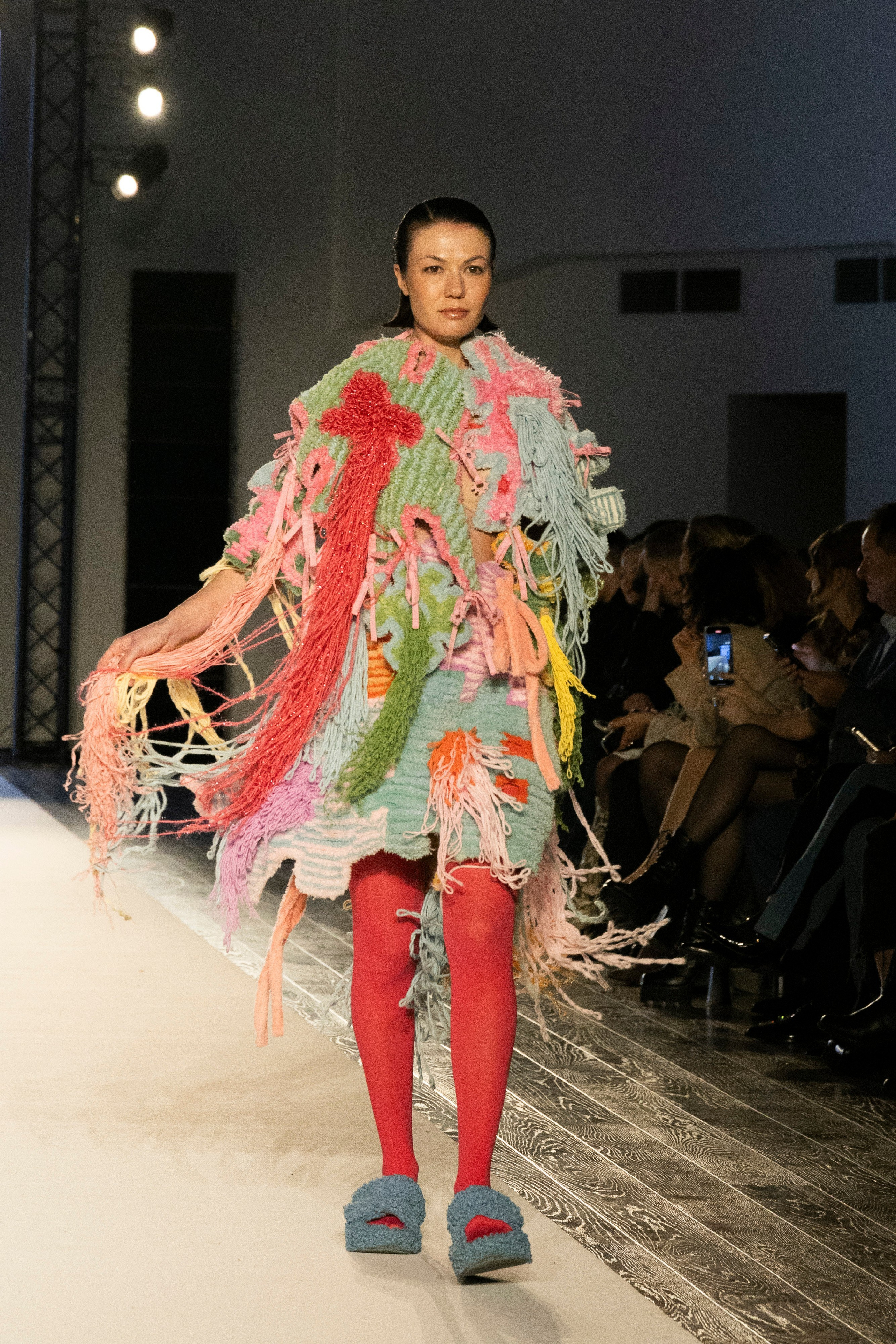 ДЛТ Собака.ru показ победителей конкурса «Новые имена в моде 2025». FOTOFAQ SKOOL г. Санкт-Петербург: очные, дистанционные и онлайн курсы фотографии