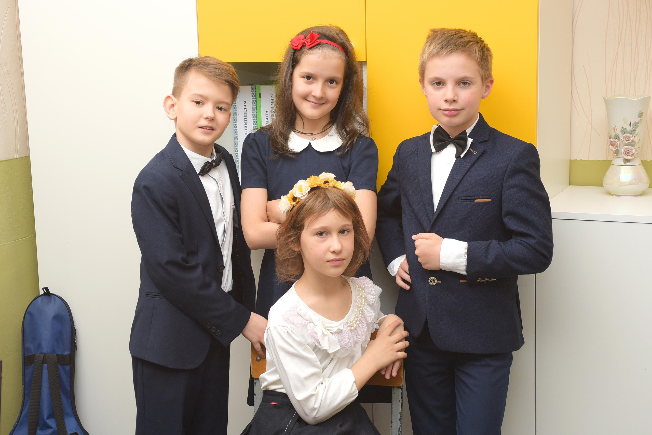 Гимназия № 4. Выпускные альбомы в Бресте