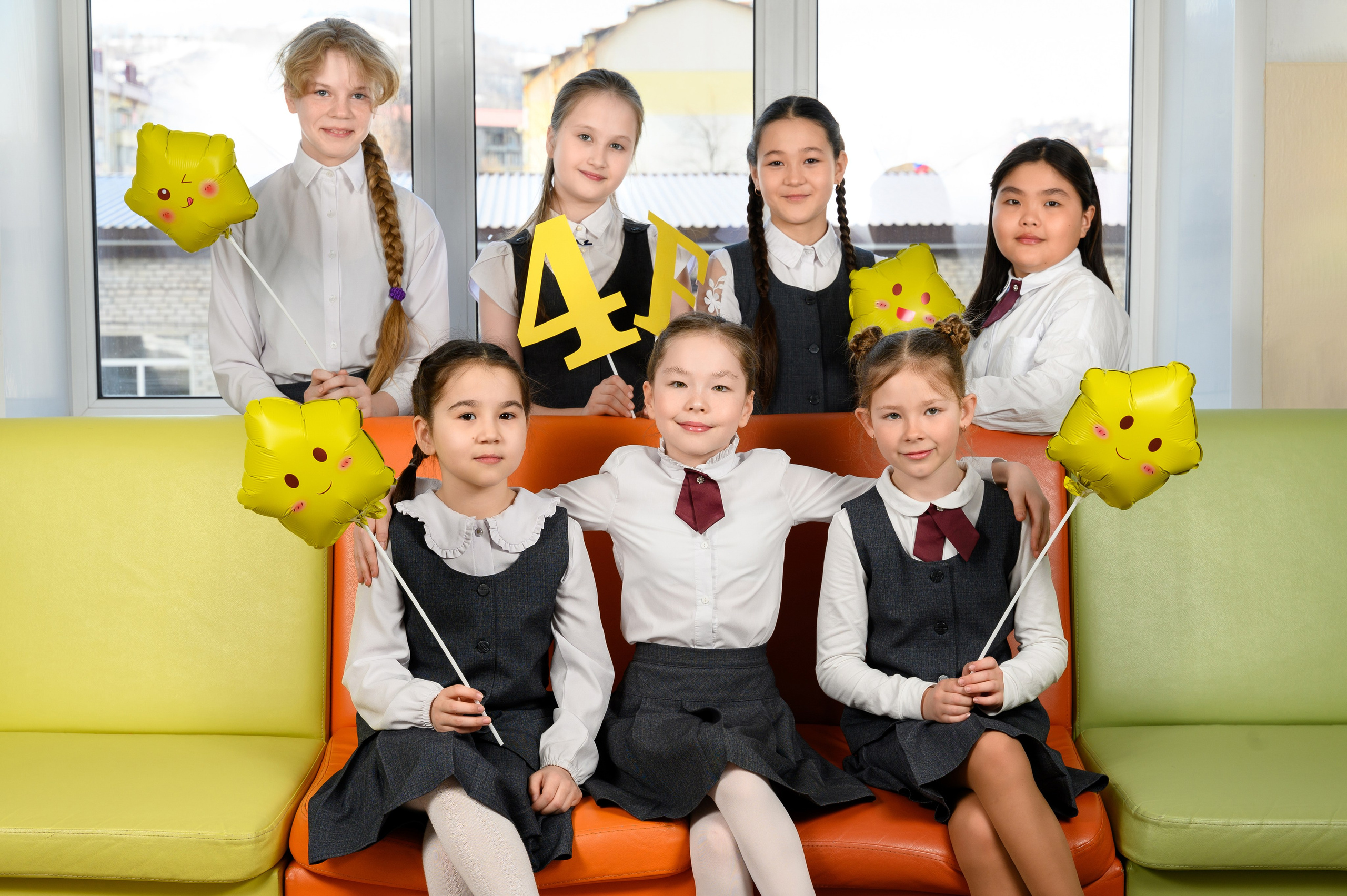 Фотоальбомы для выпускников школ и детских садов в Республике Алтай и за её пределами