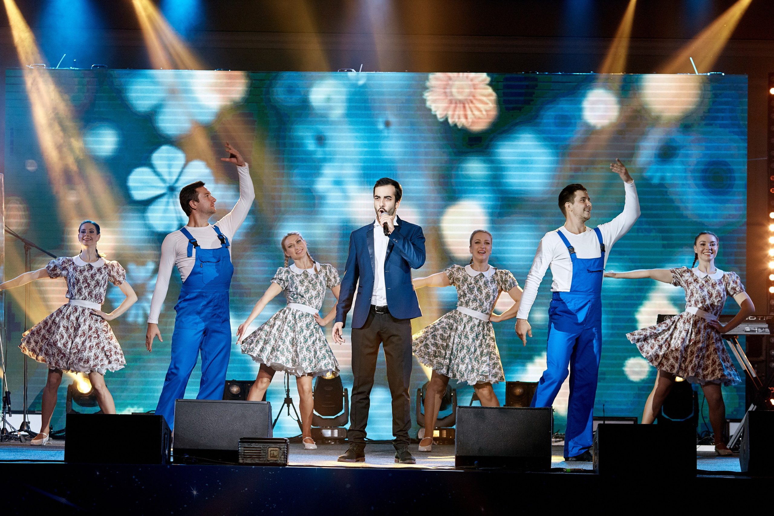 Фотограф на корпоратив в Москве, заказать услуги фотосъёмки — Цены, стоимость услуг профессионального фотографа на фотосессию корпоратива