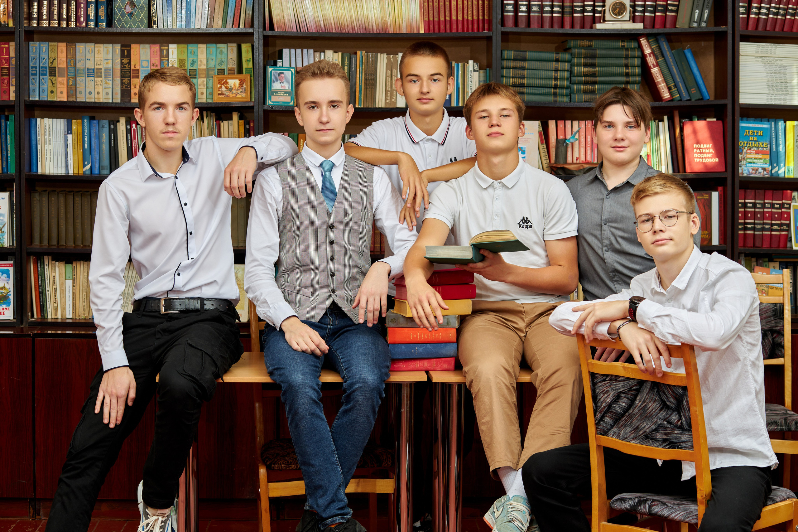 Для старшей школы. Школьный фотограф Леонова Наталия
