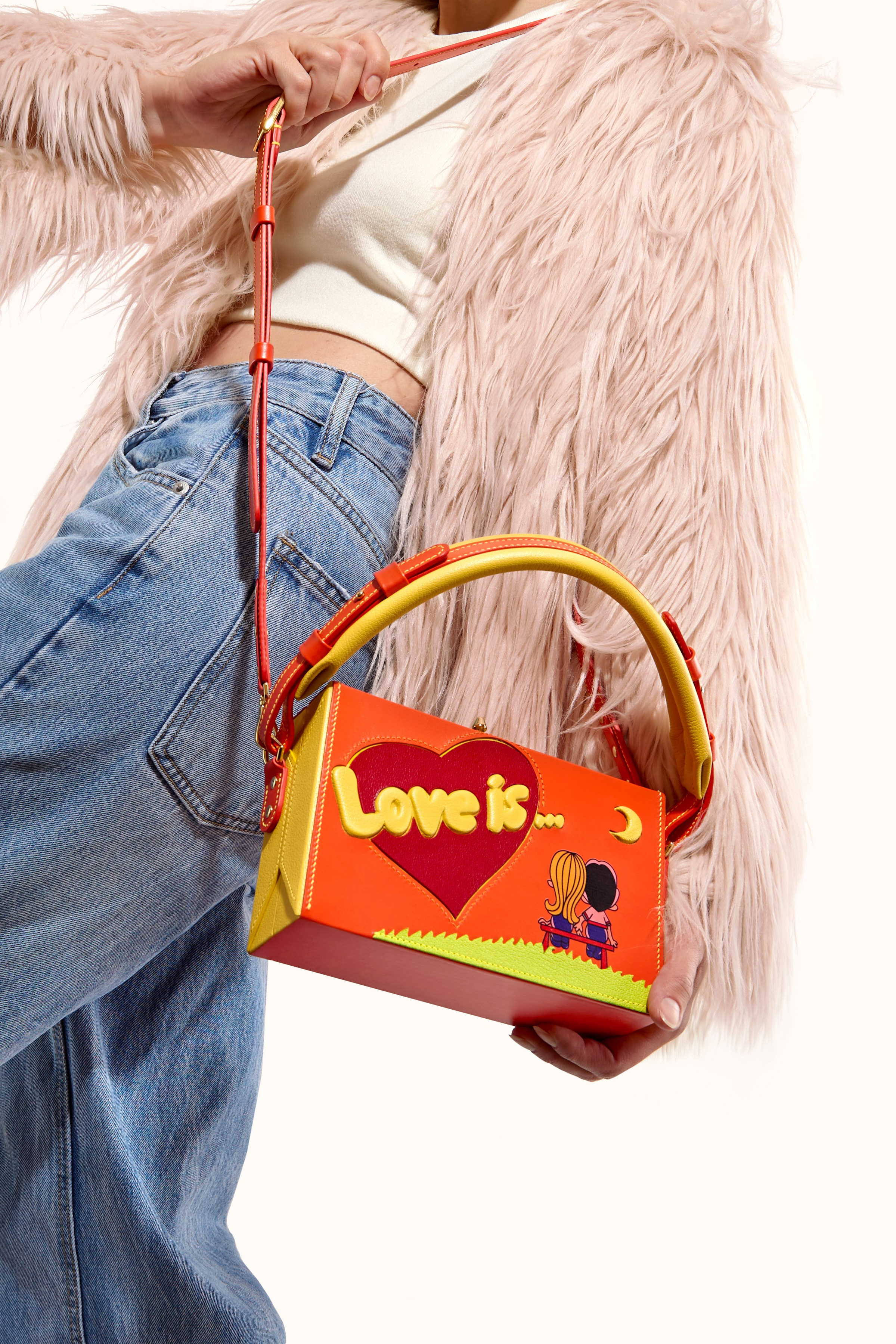 Частный мастер — дизайнер по созданию аксессуаров из кожи Олег Шарыгин