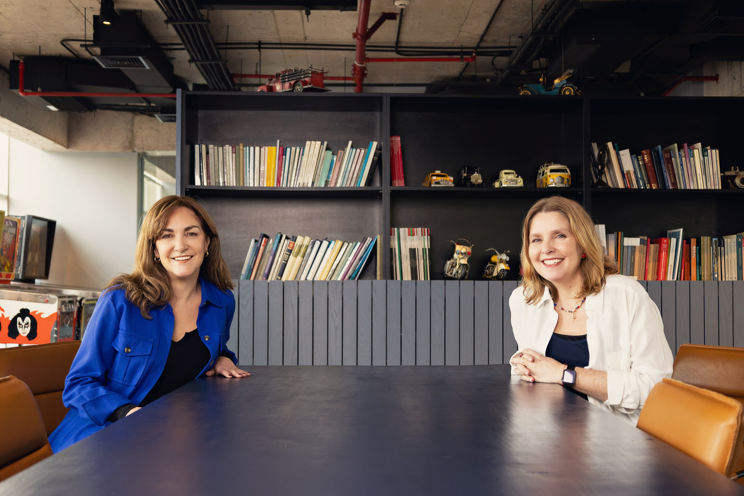 Fotografía Corporativa y Retratos Profesionales en Santiago, Chile. Retrato formal. Fotos Profesionales para LinkedIn, Empresas. Fotógrafa en Santiago, Chile | Julia Zalnova