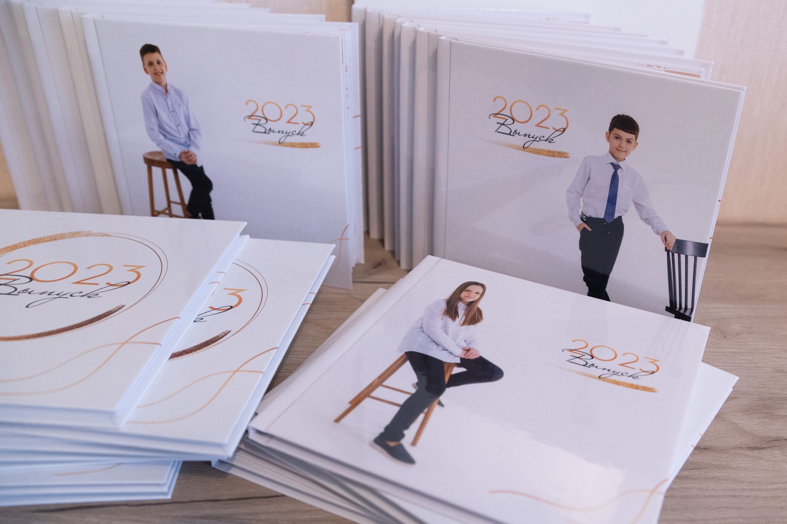 Школьные выпускные альбомы. Свадебный, семейный фотограф, контент съёмка. Екатеринбург. Елена Граф