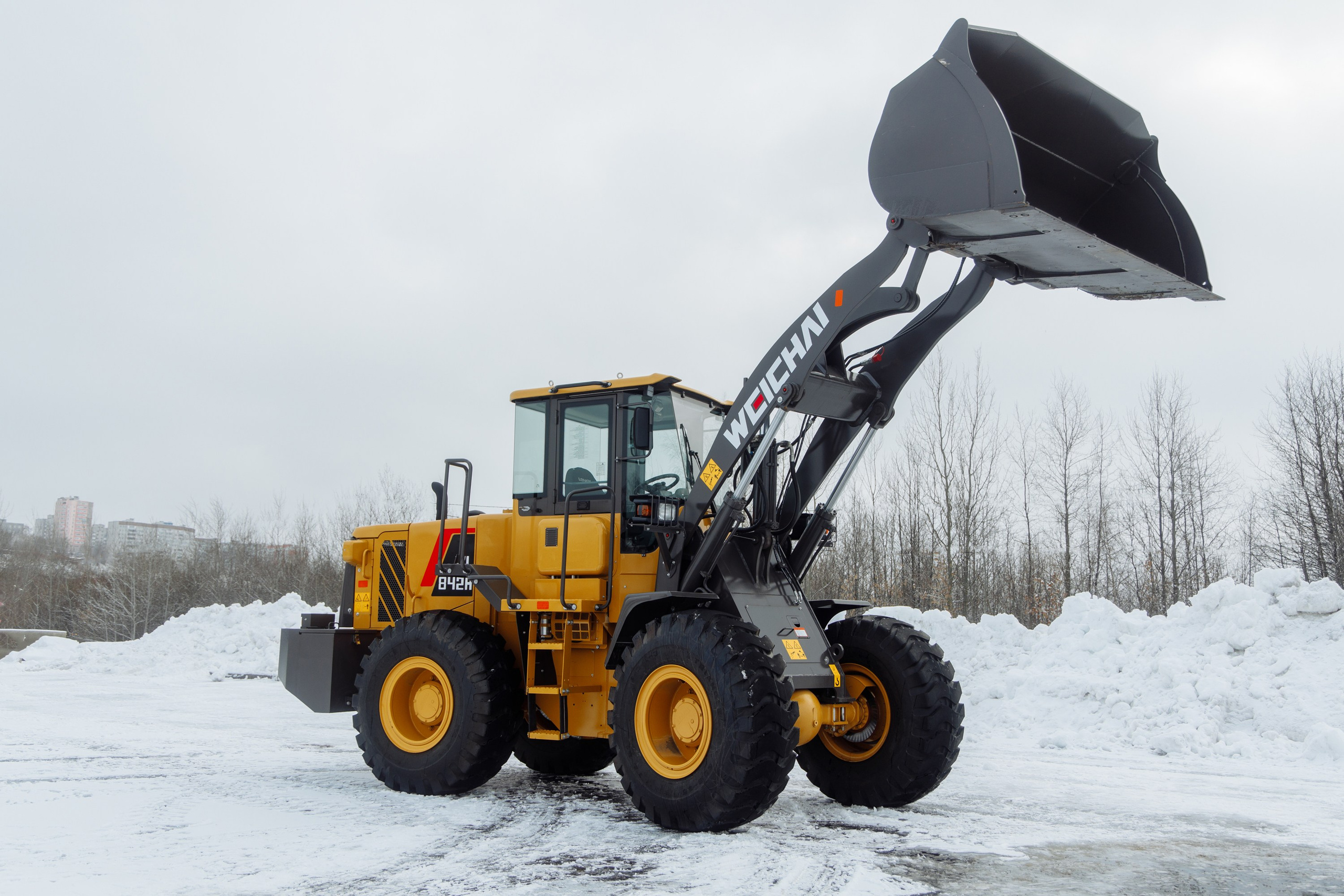 Фото фронт.погр. Weheavy WL842H. Продажа и обслуживание грузовой техники и спецтехники в г. Новосибирск компания СТИ