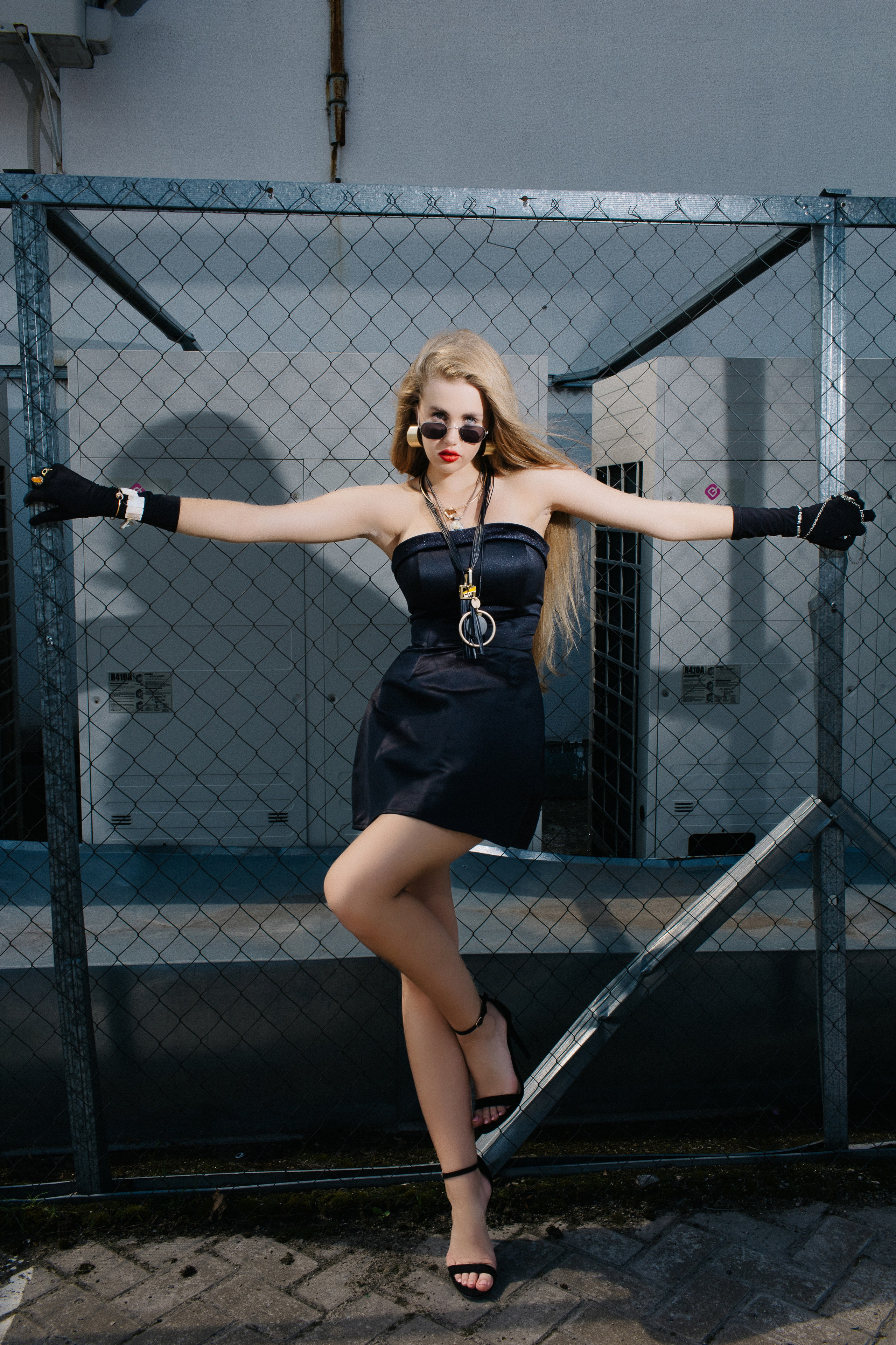 София. Съёмка на крыше паркинга в стиле Фэшн. Сергеев Алексей. Фотограф