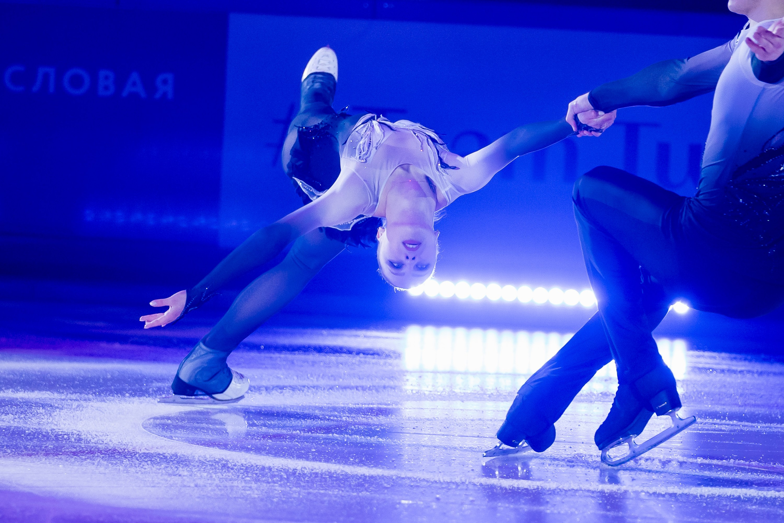 Шоу «Чемпионы на льду» в Новосибирске. Воробьева Ксения — Спортивный и танцевальный фотограф Новосибирск