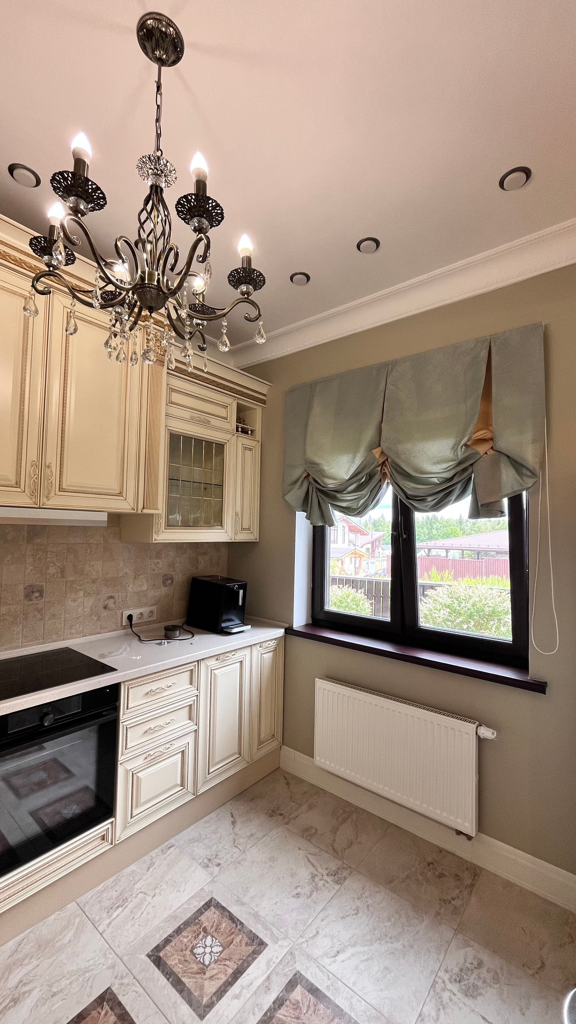 Шторы в кухню. Салон по пошиву штор на заказ по индивидуальным размерам