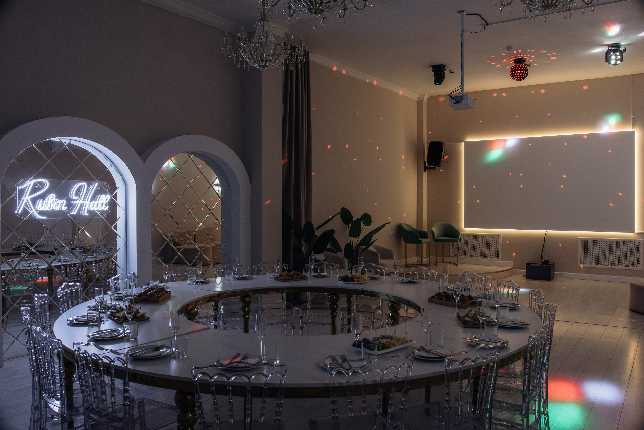 Банкетный зал Рубин Холл / Rubin Hall. Аренда лофта в СПб для мероприятий