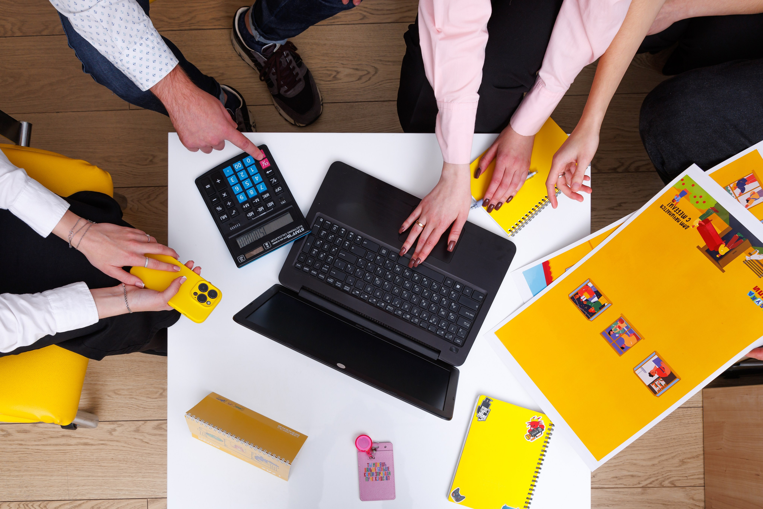 Холдинг «Деловые Люди». Фотограф Антон Клейнос, Владивосток