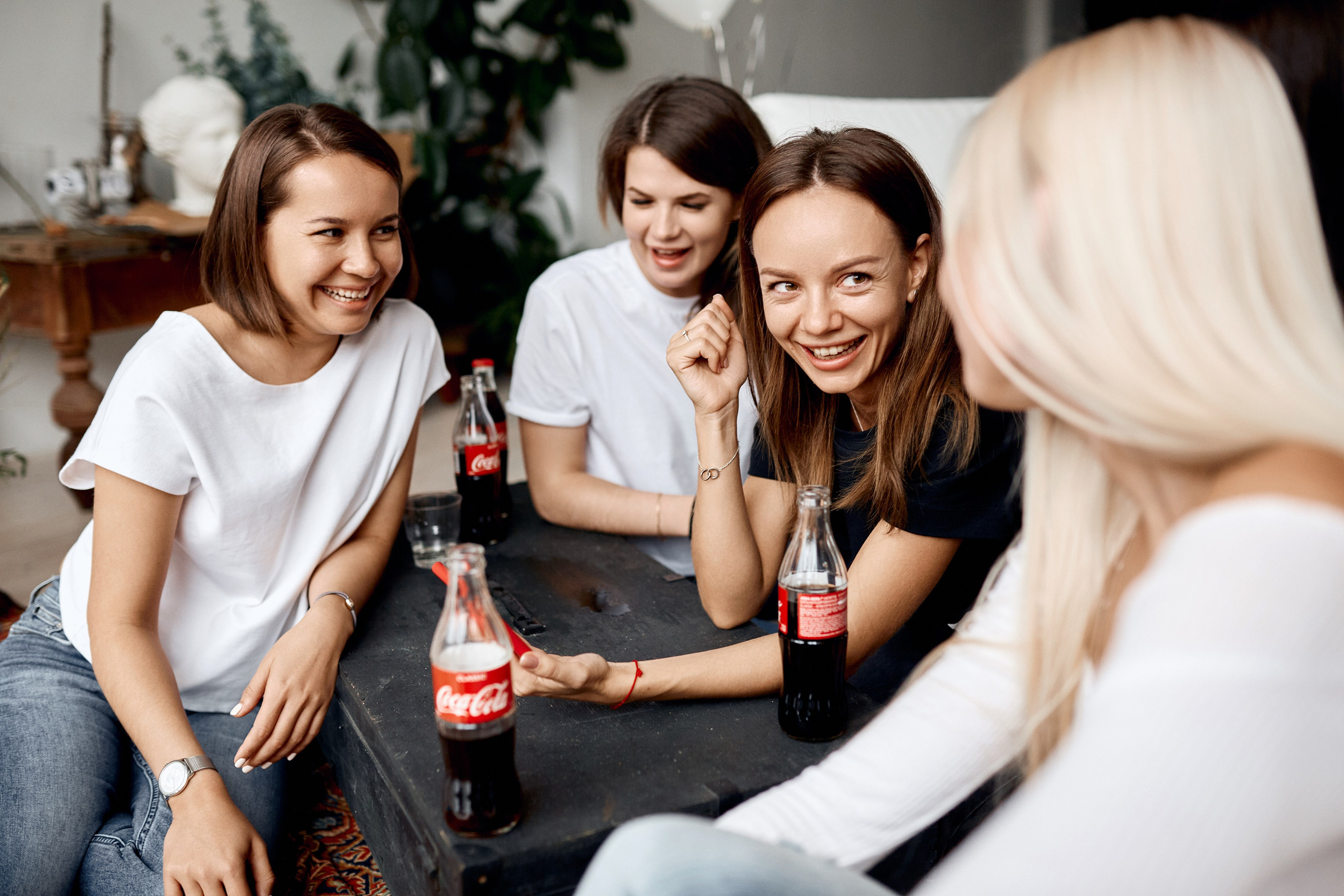 Фотосессия на девичник в Москве, заказать услуги профессионального фотографа — Цены и стоимость услуг фотографа на фотосъёмку девичника