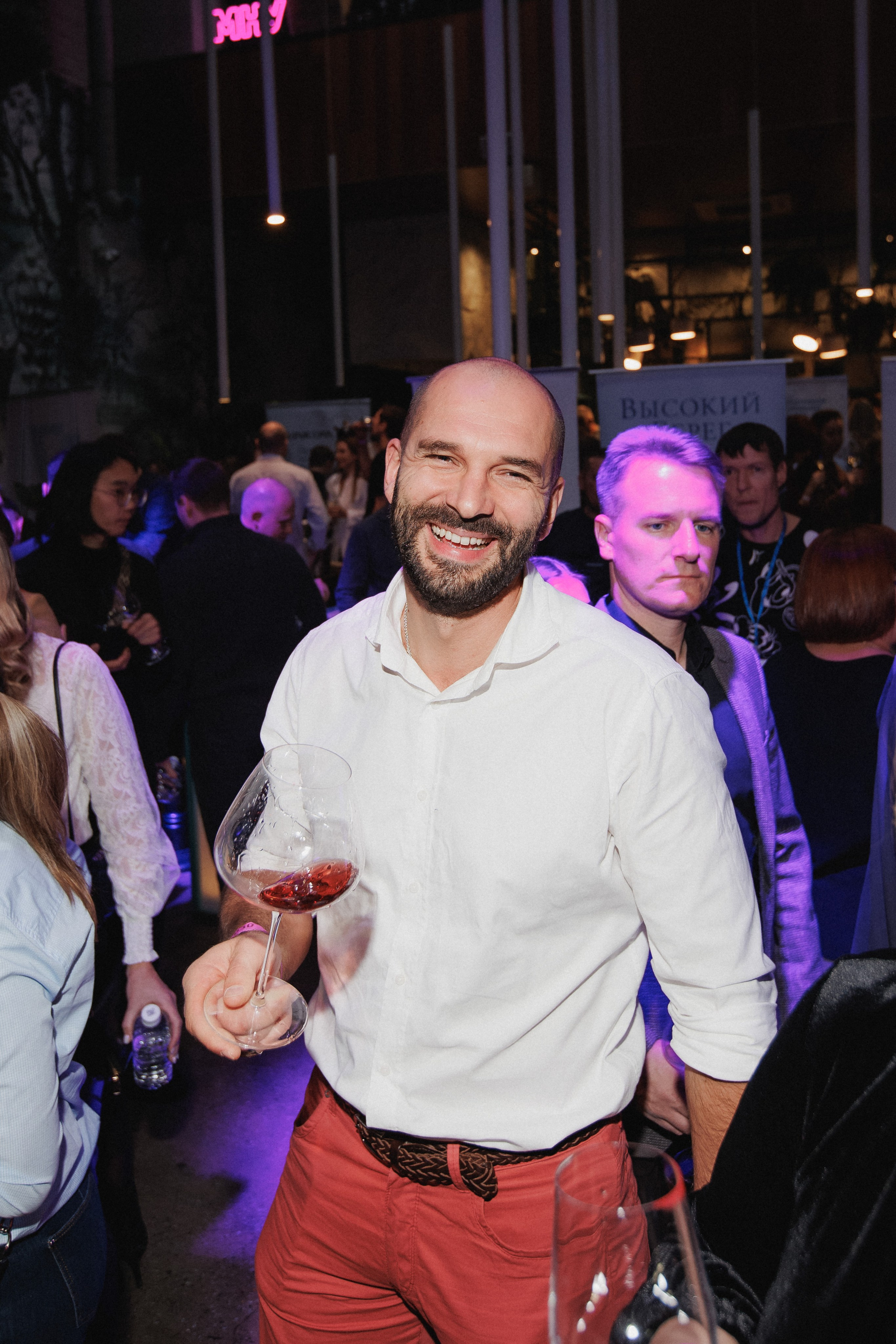 ВИННЫЙ ФЕСТИВАЛЬ. СВОИ. ФОТООТЧЕТЫ-СОБЫТИЯ-МЕСТА