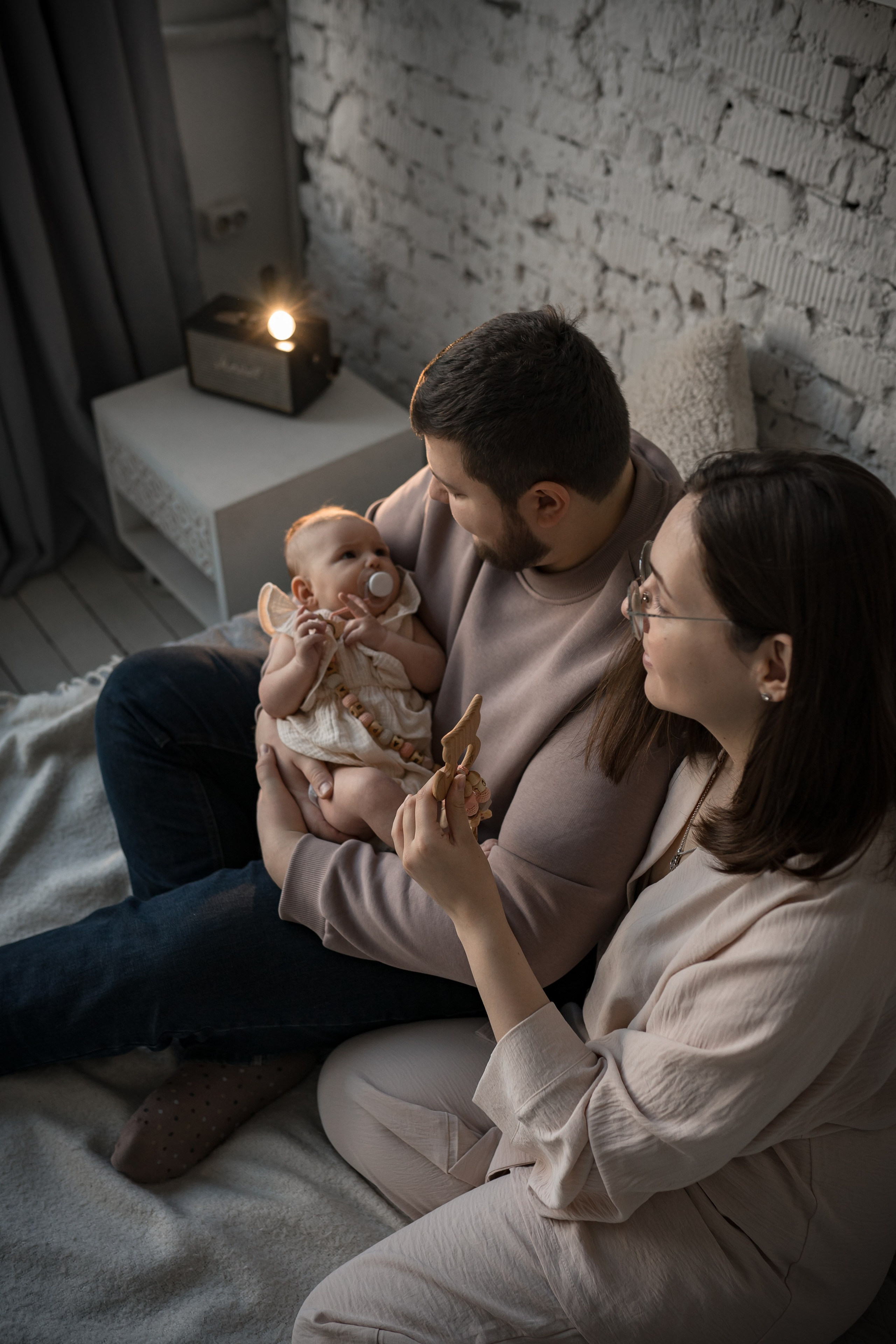 Семейная фотосъемка новорожденной. Фотограф Крещения и Венчания в Москве