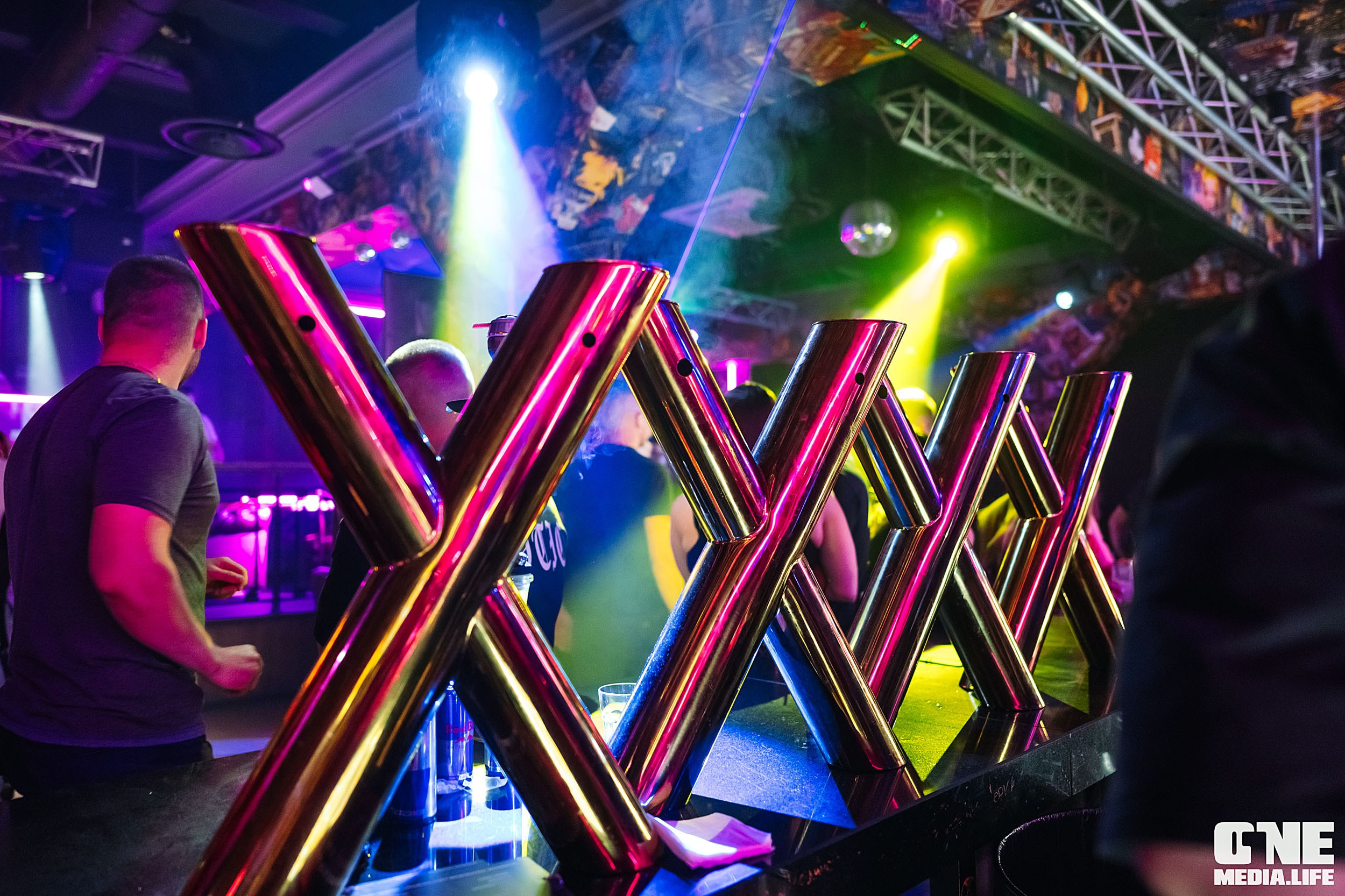 Фоторепортаж из бара XxxX. One Media Life: фоторепортажи, фотоотчеты с мероприятий и заведений