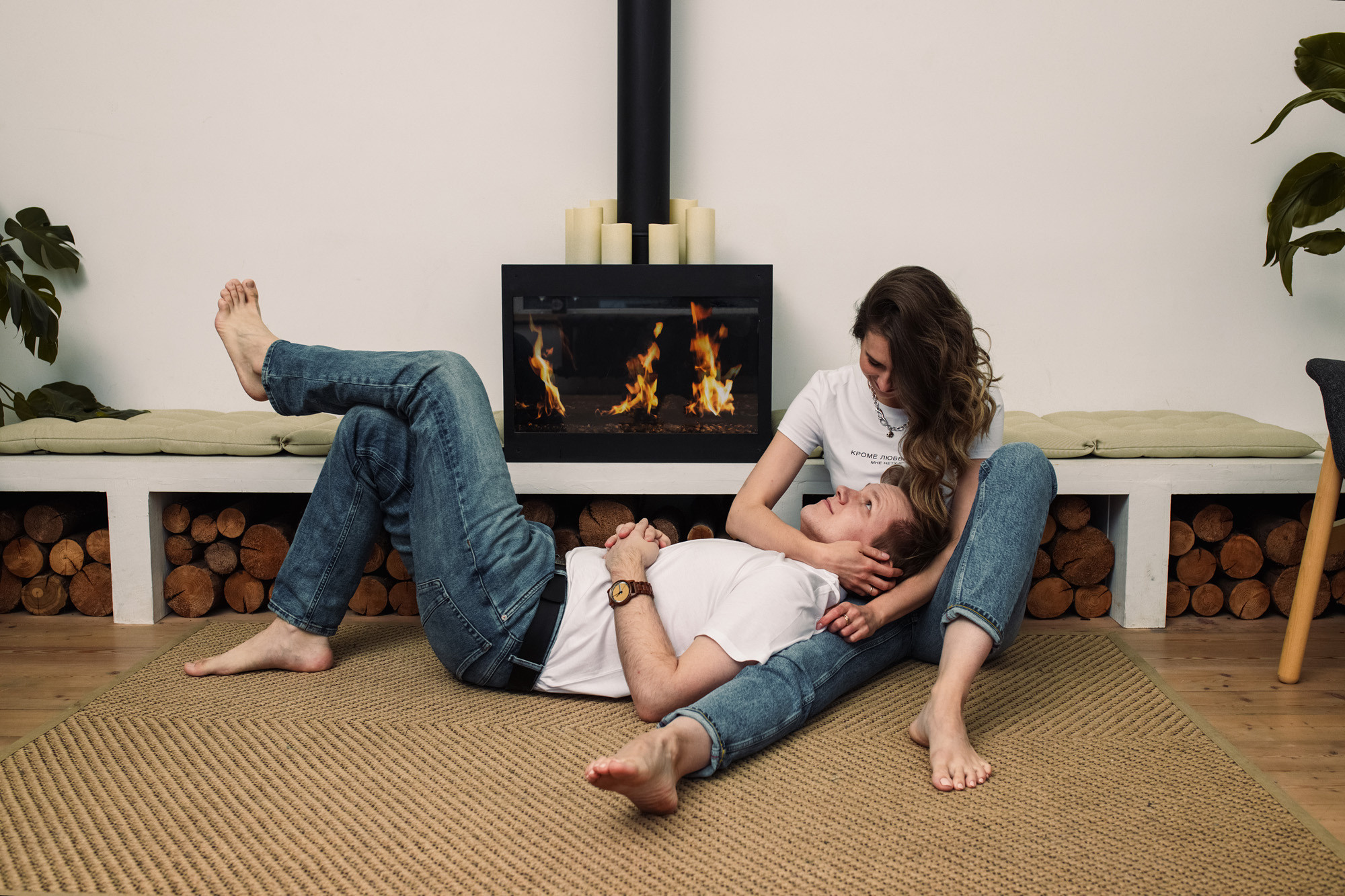 Лавстори в студии в Москве. Портретный и семейный фотограф в Москве Мария Рослякова