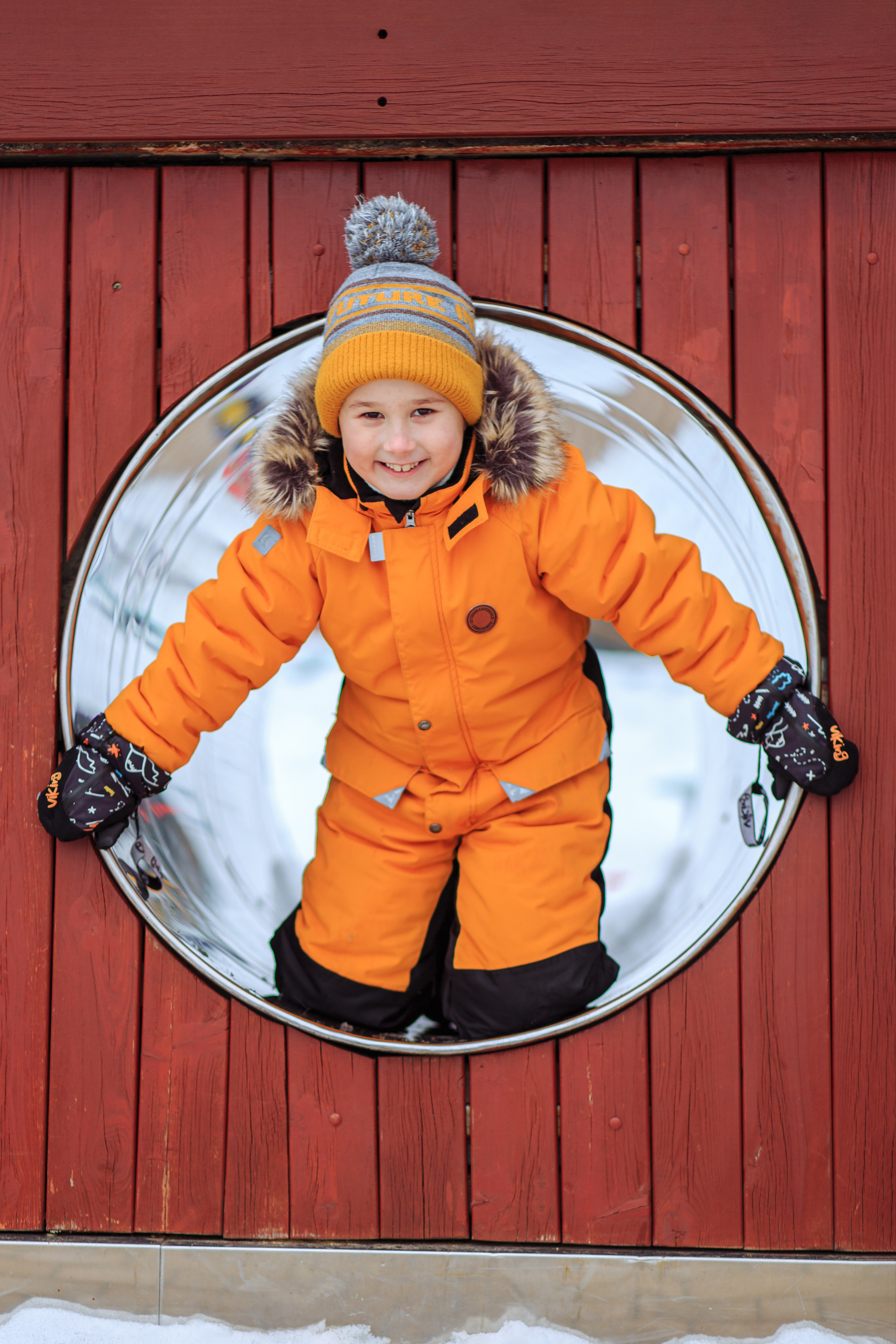 Дети на физкультуре в детском саду в Минске