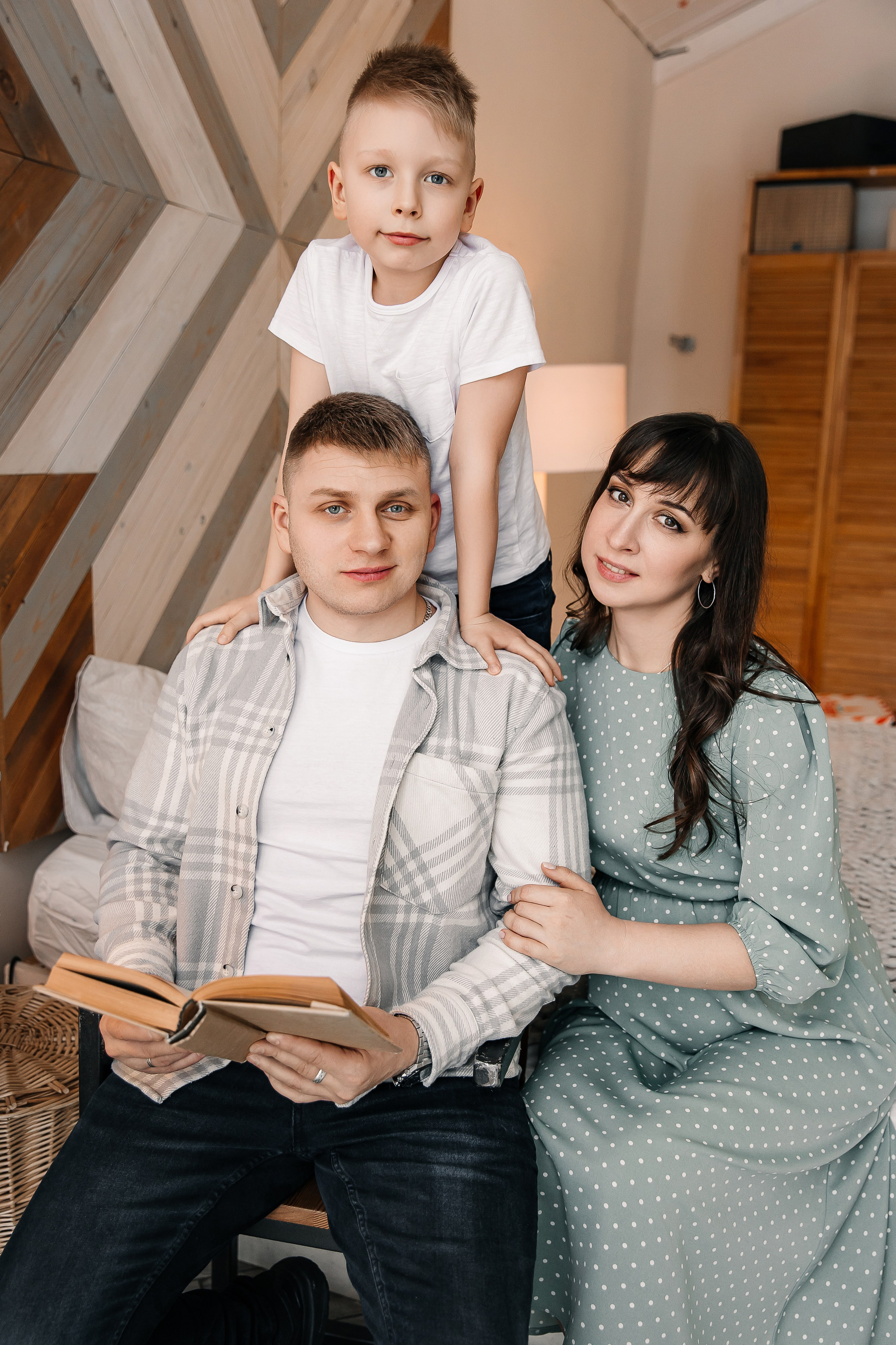 Ольга, Алексей и Артём в Cross Studio. Семейный и детский фотограф Комина Елена, Власиха, Одинцово