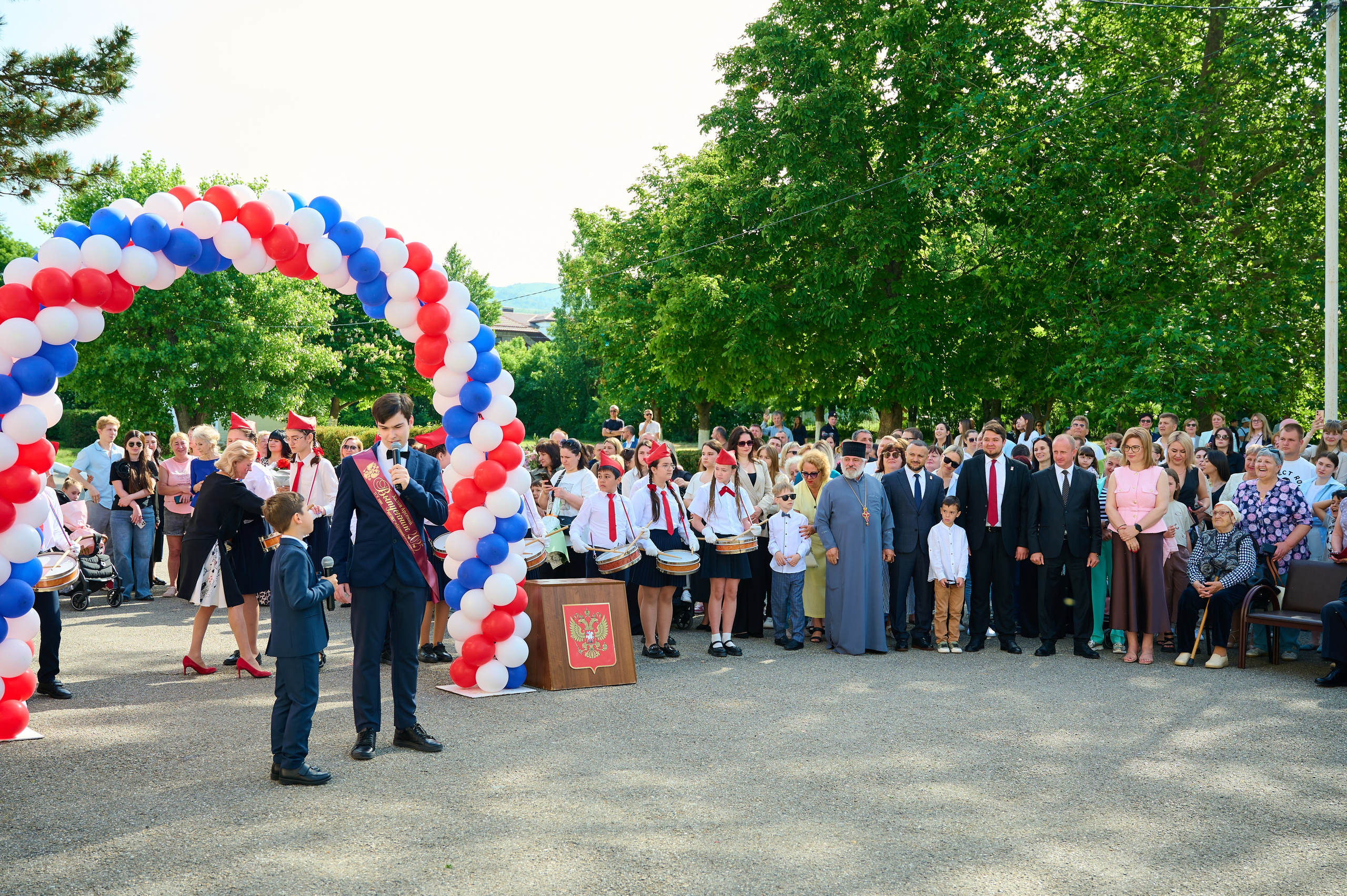 Последний звонок 2025. Жизнь курорта Кабардинка в фотографиях