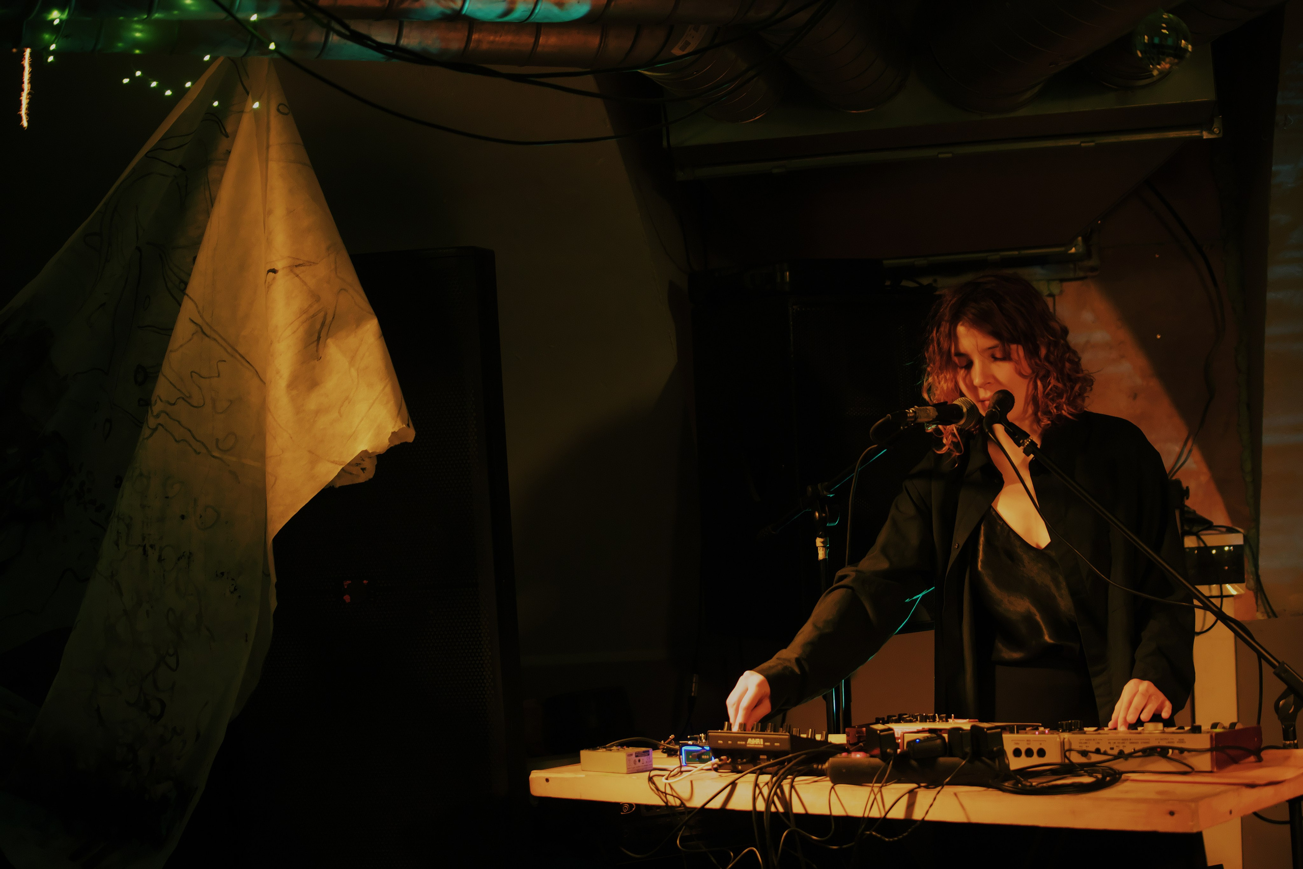 Видишь, я всё ещё здесь 🎛️. Миша Печёнкин | фотография