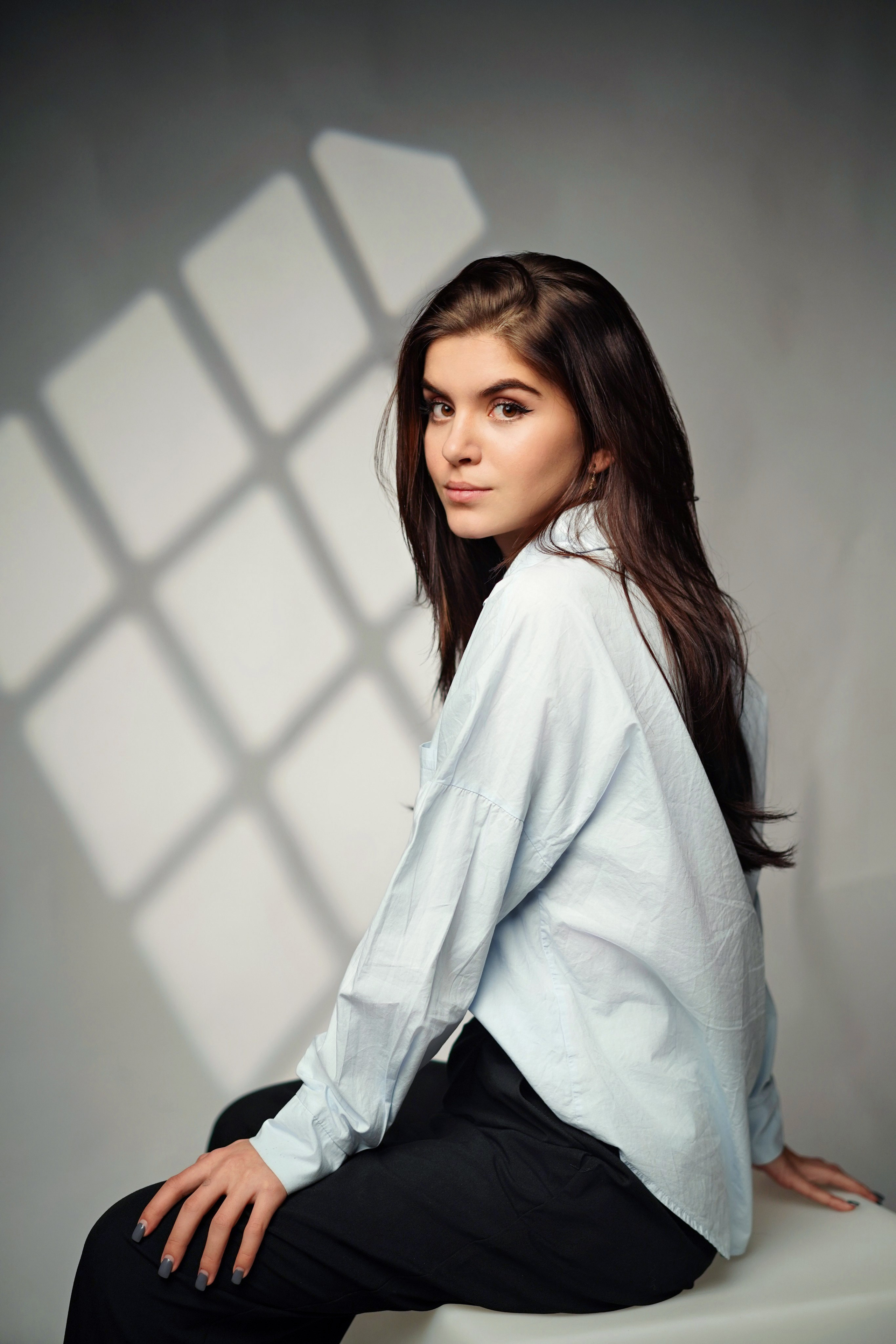 Стиль портрета в студии. GOTRA — выпускные альбомы в Тюмени