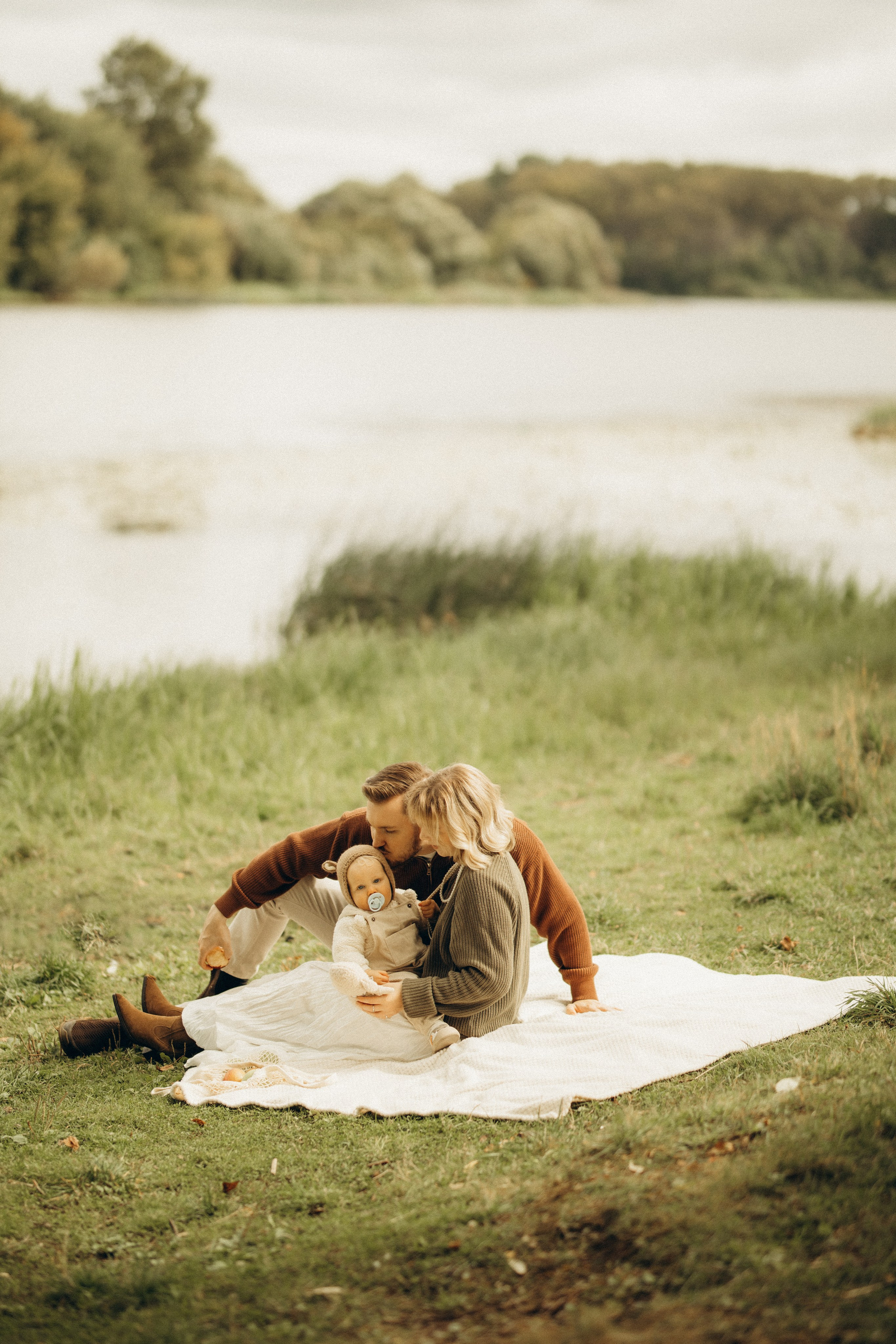 Семейная фотосессия в Ярославле на природе. Семейный фотограф Вероника Каюрова Ярославль