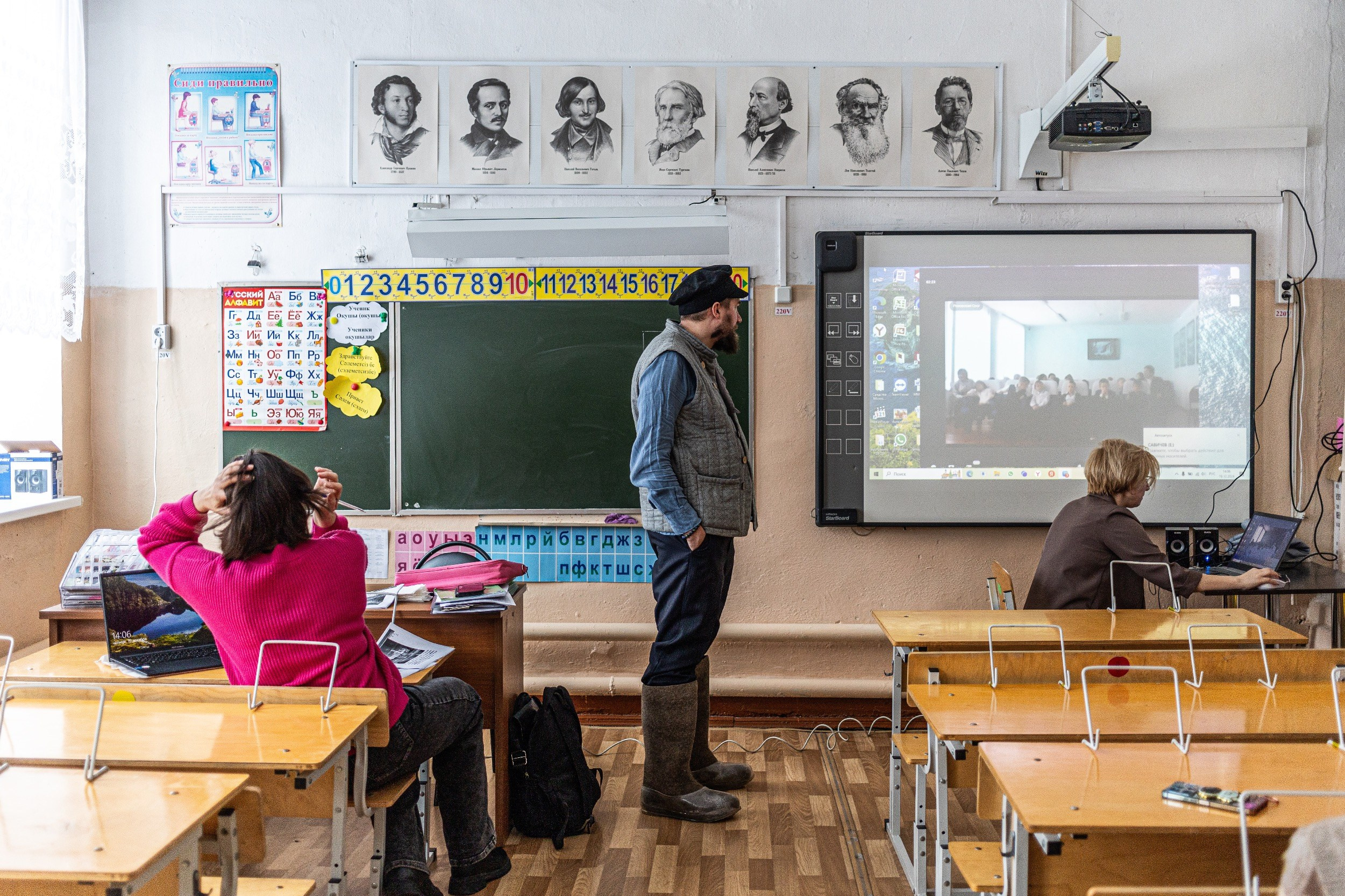 Заводовладельцы. Антон Климов, документальный фотограф, Иркутск