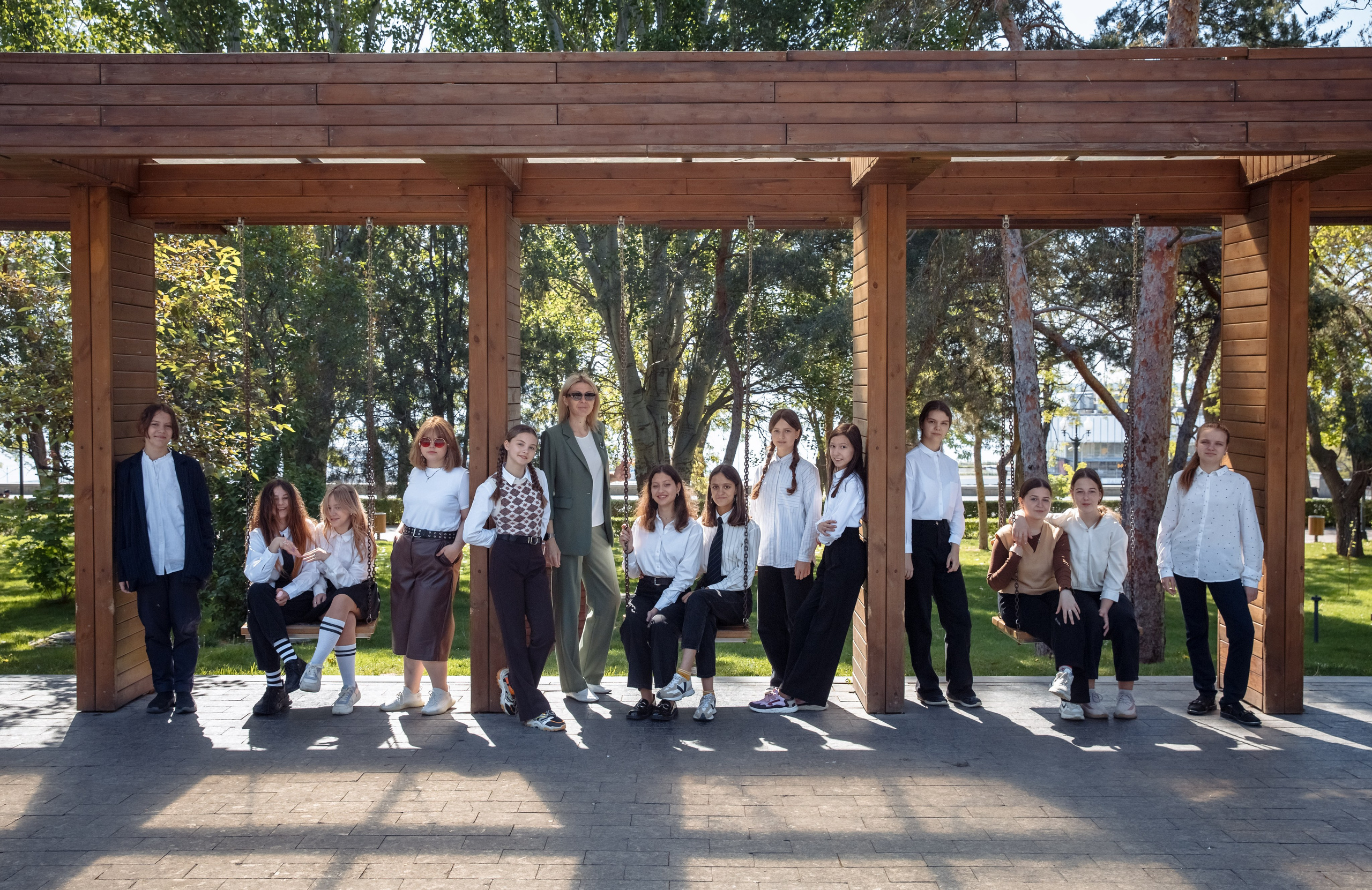 Старшая школа. Выпускные школьные фотоальбомы для школ и детских садов в Волгограде и Волжском