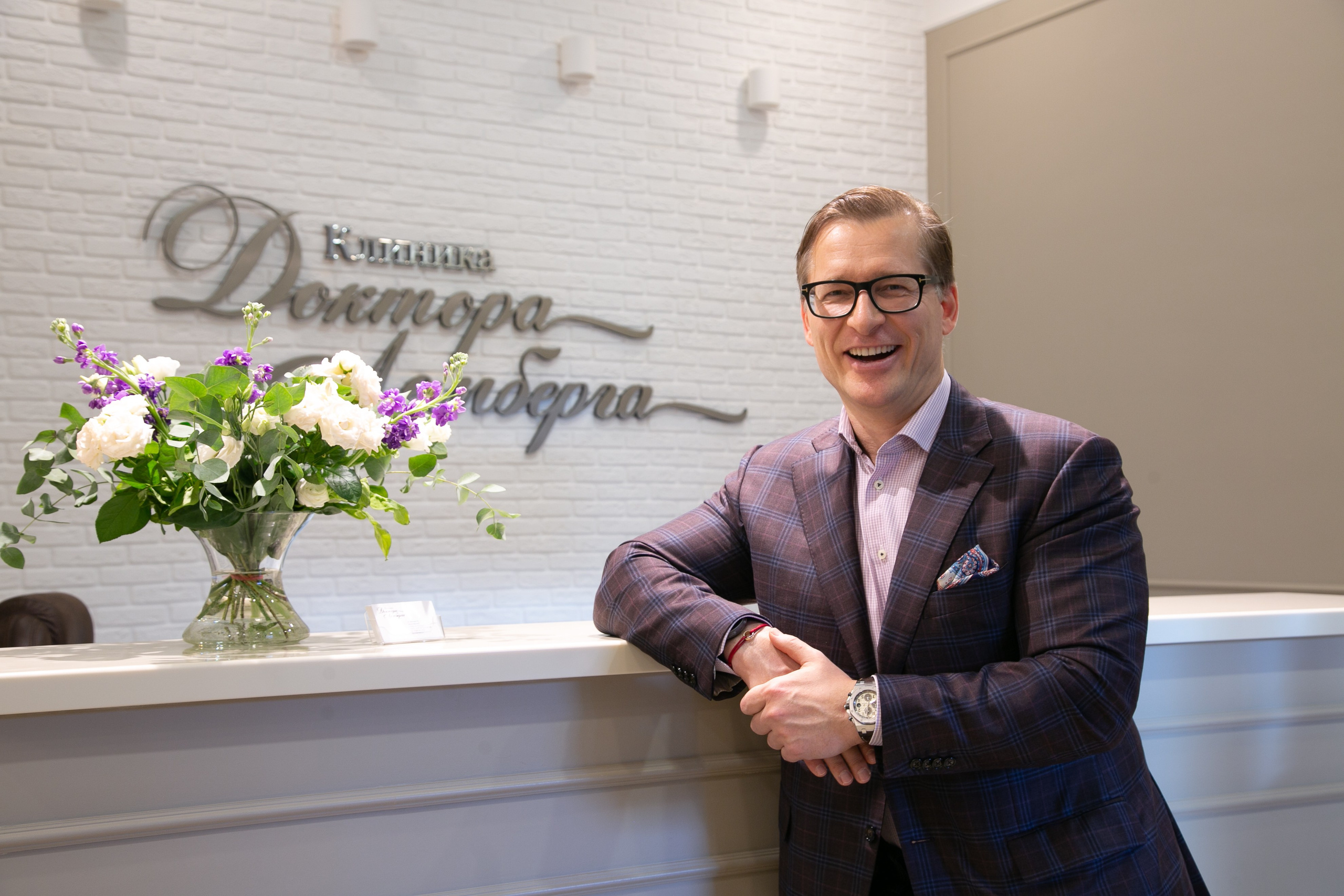 Профессиональный фотограф Евгений Земцов в Москве. Контент съемка, репортаж мероприятий, бизнес портреты