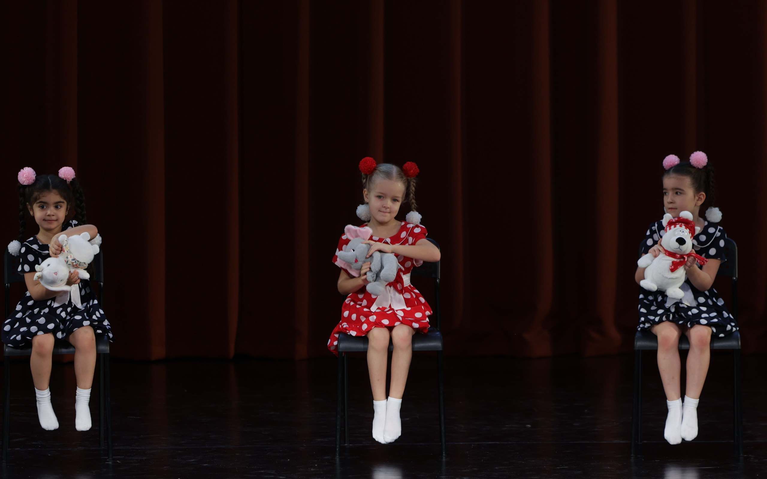 Фестиваль хореографического искусства «КУБОК ЛЕГЕНДЫ — 2025». Выпускные альбомы и школьный фотограф в Подольске, Троицке, Щербинке, Москве и Московской области