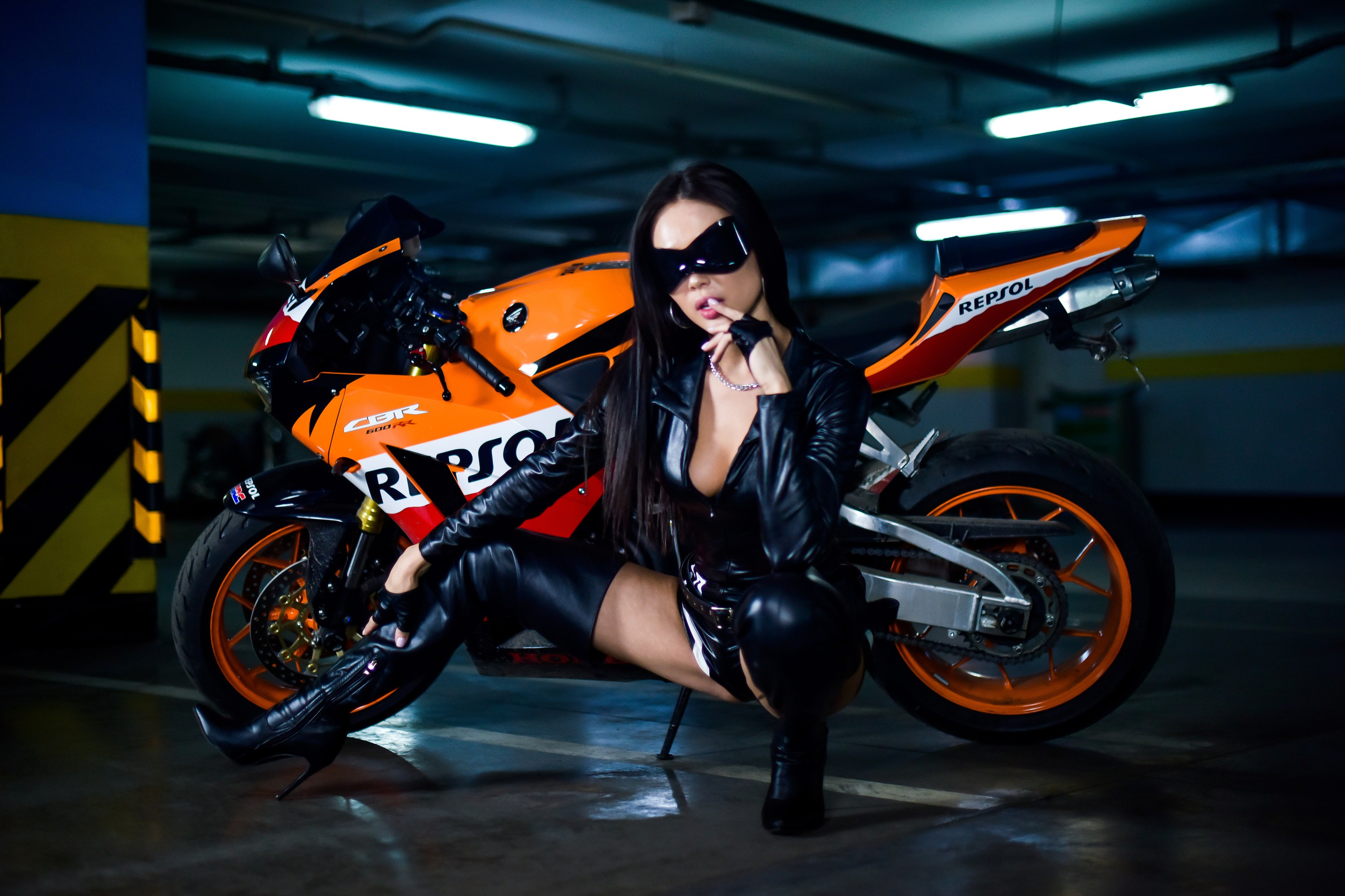 МОТОДЕВУШКИ. Фотограф для бизнесконтента, репортажей и семейного альбома в Москве