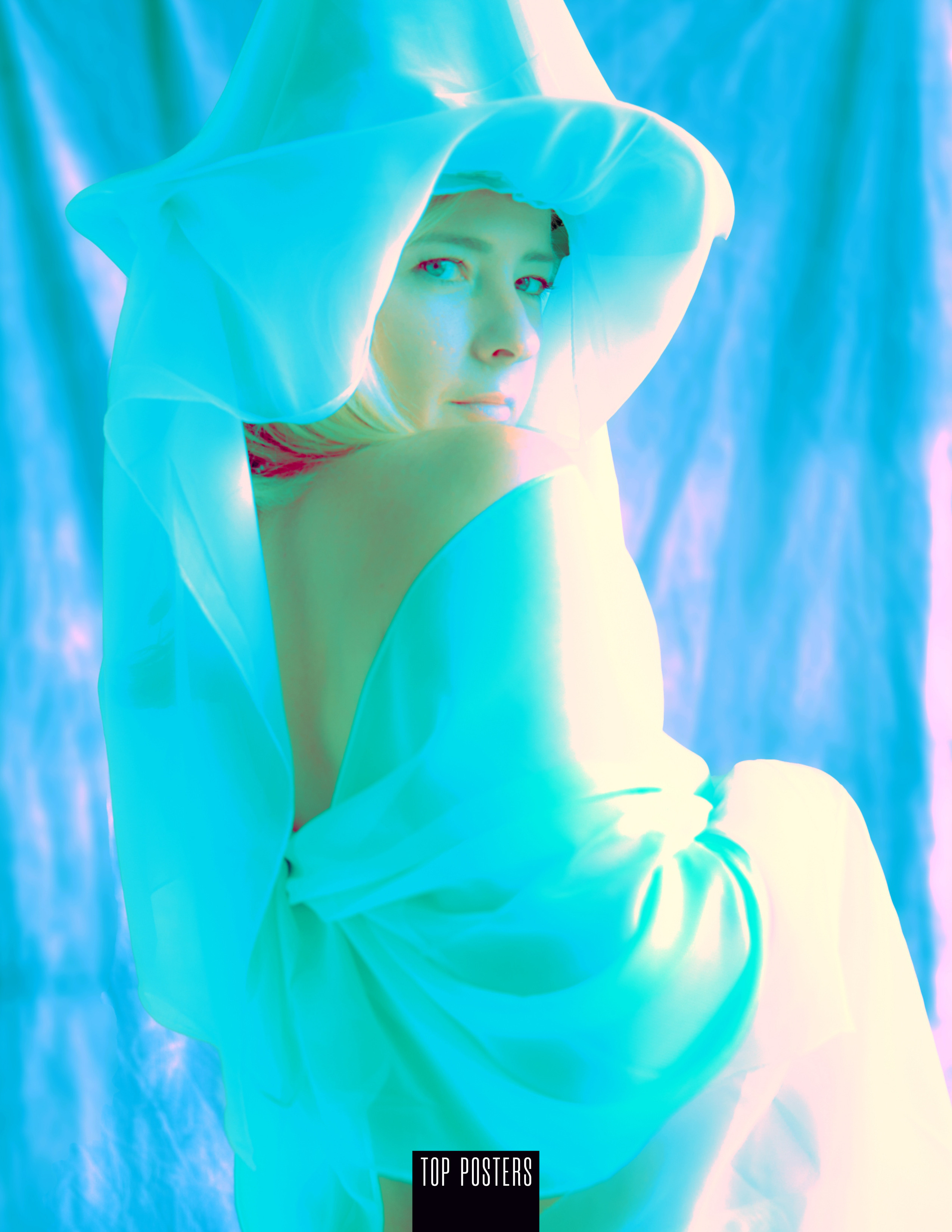 Top Posters magazine September 2023. Визуальный художник Лиана Даренская, Москва