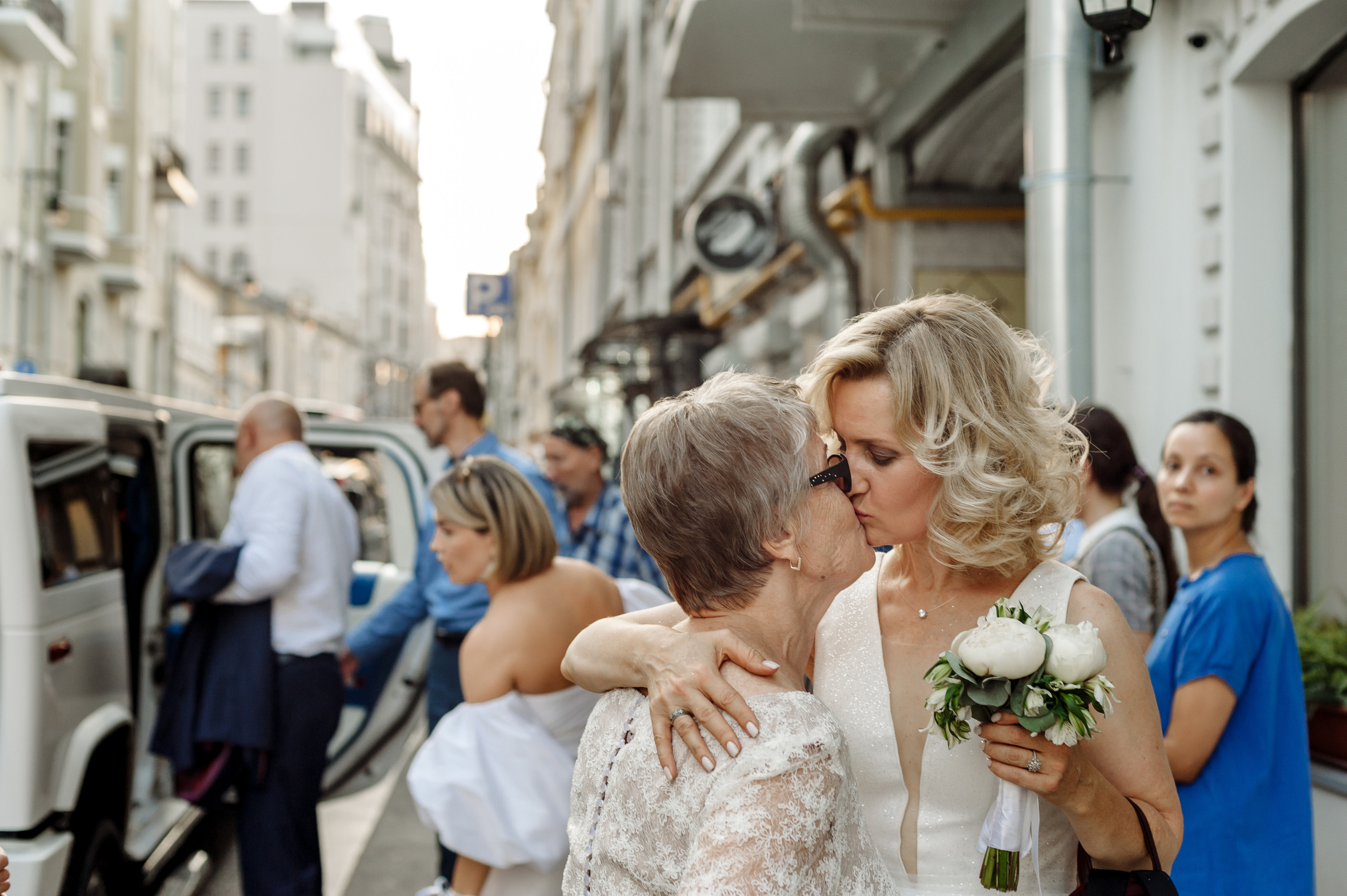 Свадебная фотосессия молодожен за 50 в прекрасный летний день. Семейный фотограф в Москве Елена Снегирева