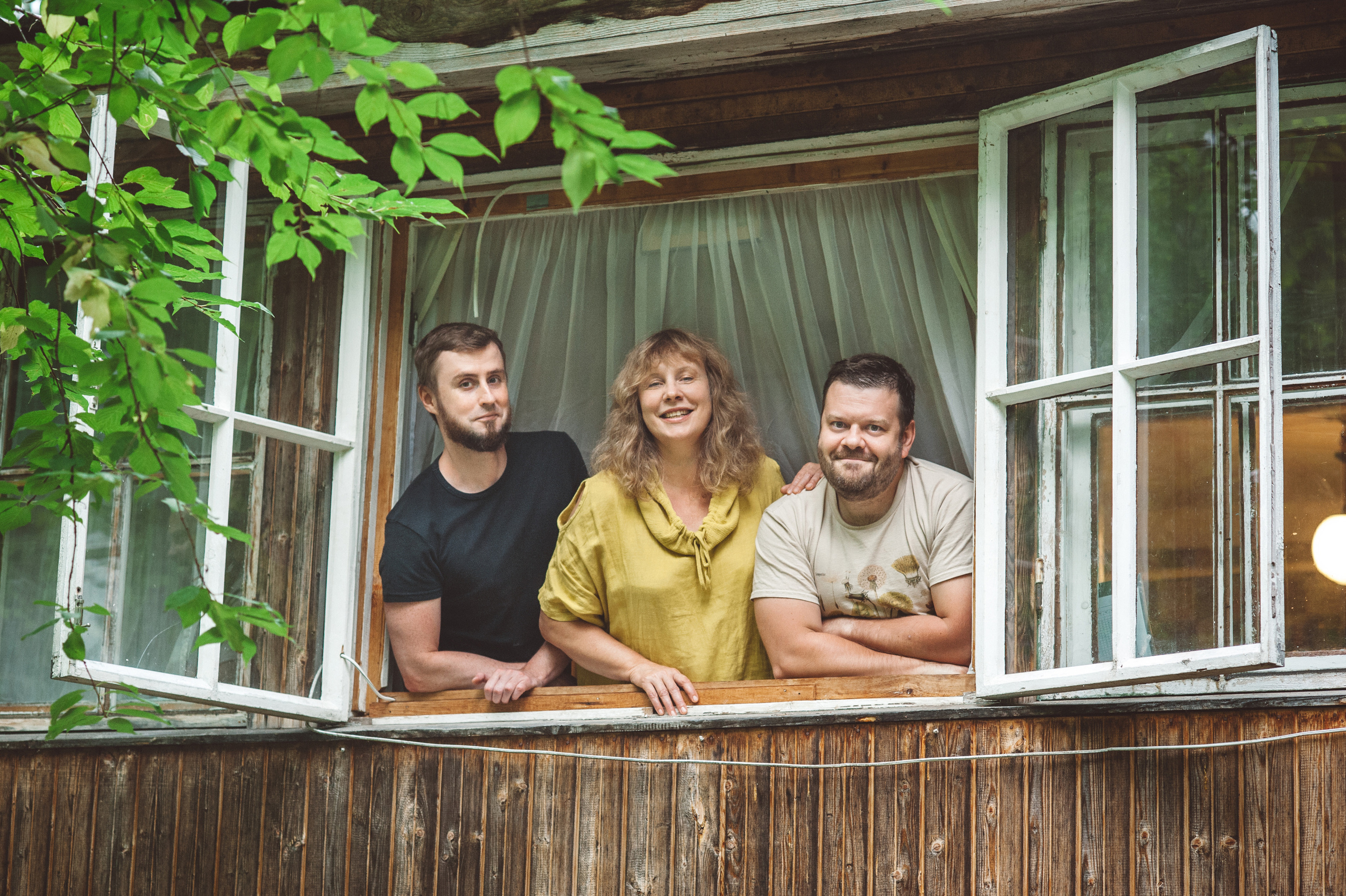 Семейная фотосессия с дачи, когда вся семья в сборе. Семейный фотограф в Москве Елена Снегирева