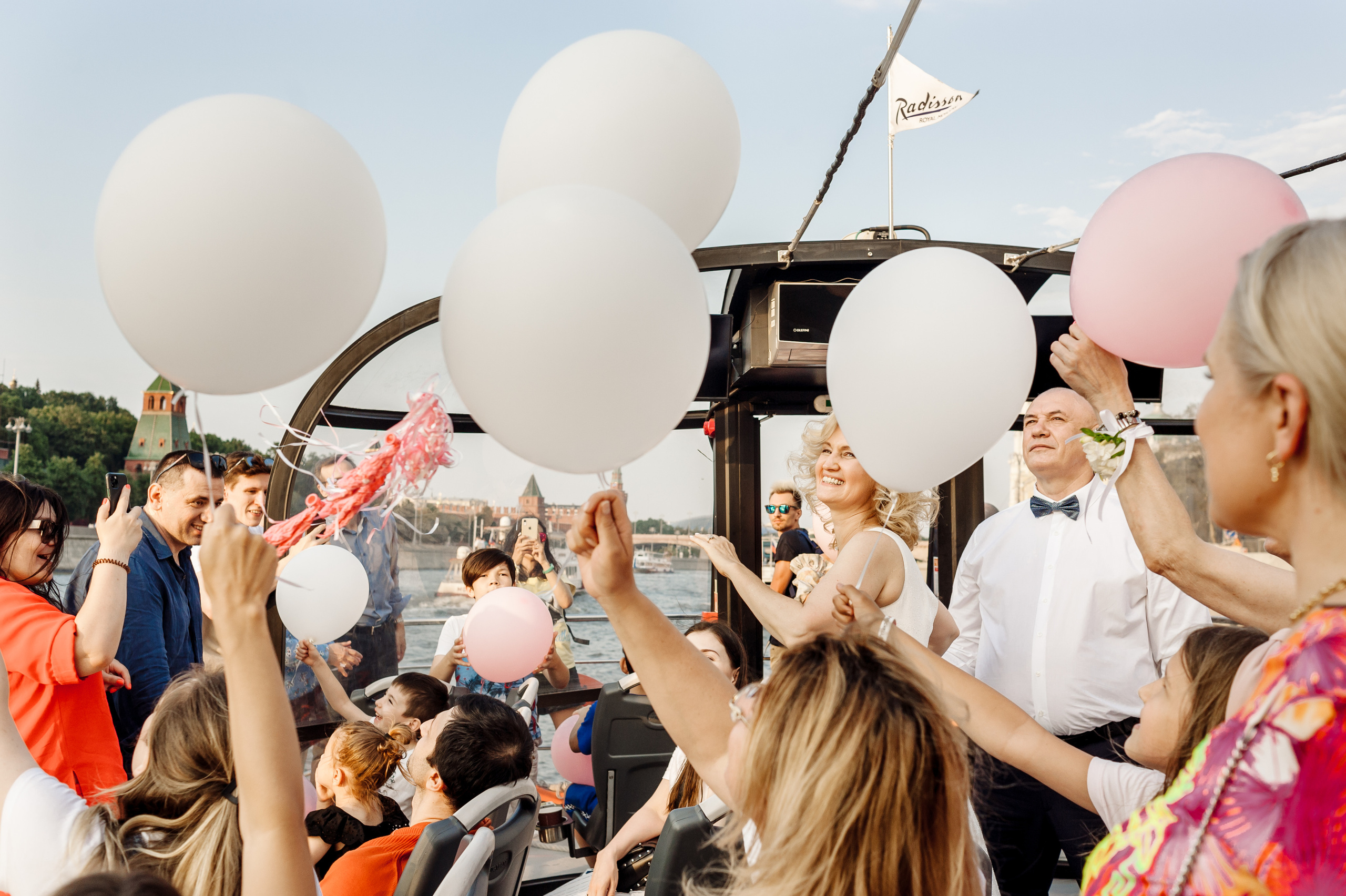 Свадебная фотосессия молодожен за 50 в прекрасный летний день. Семейный фотограф в Москве Елена Снегирева