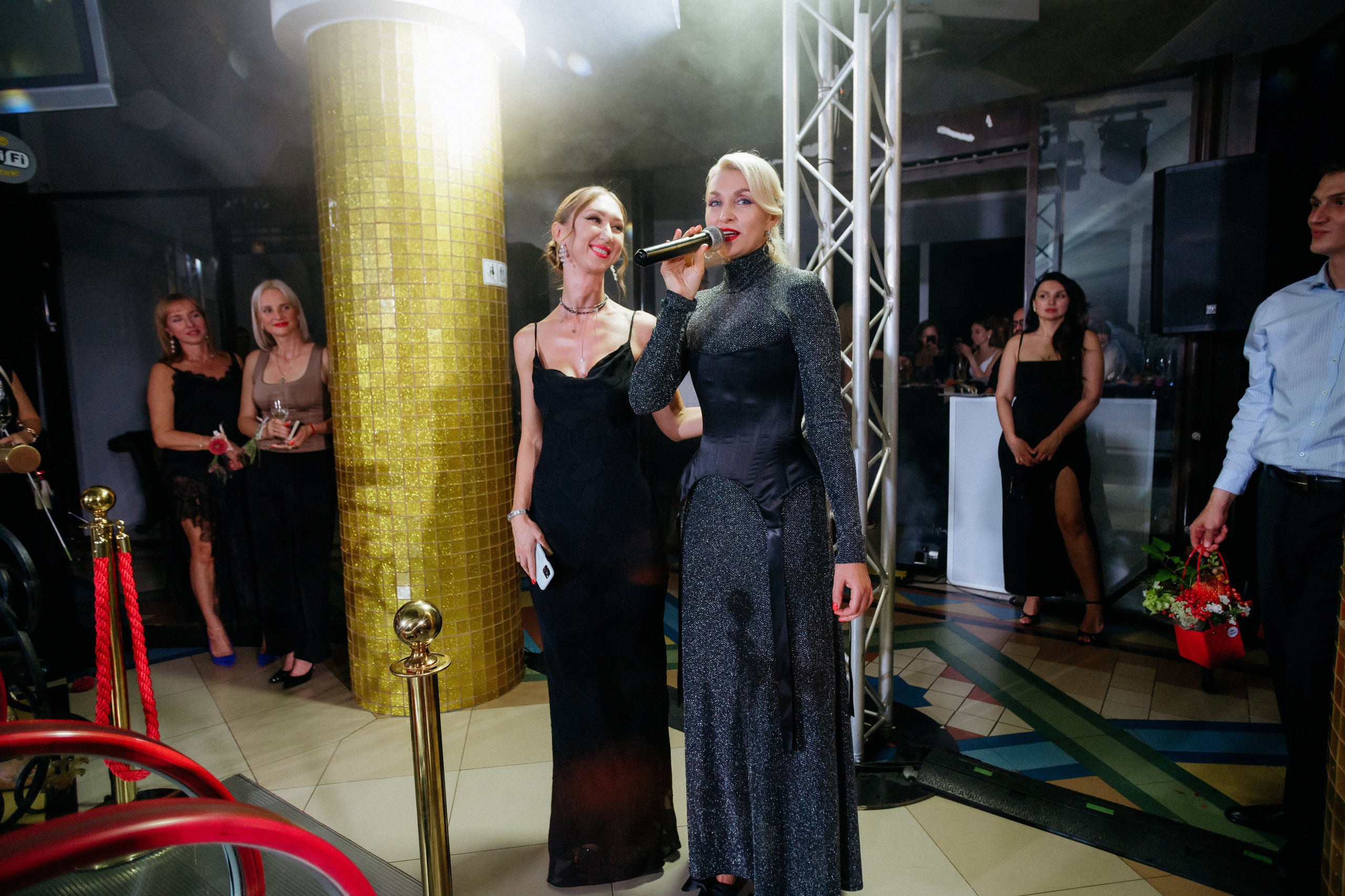 20 лет студии красоты Юлии Харченко. СВОИ. ФОТООТЧЕТЫ-СОБЫТИЯ-МЕСТА