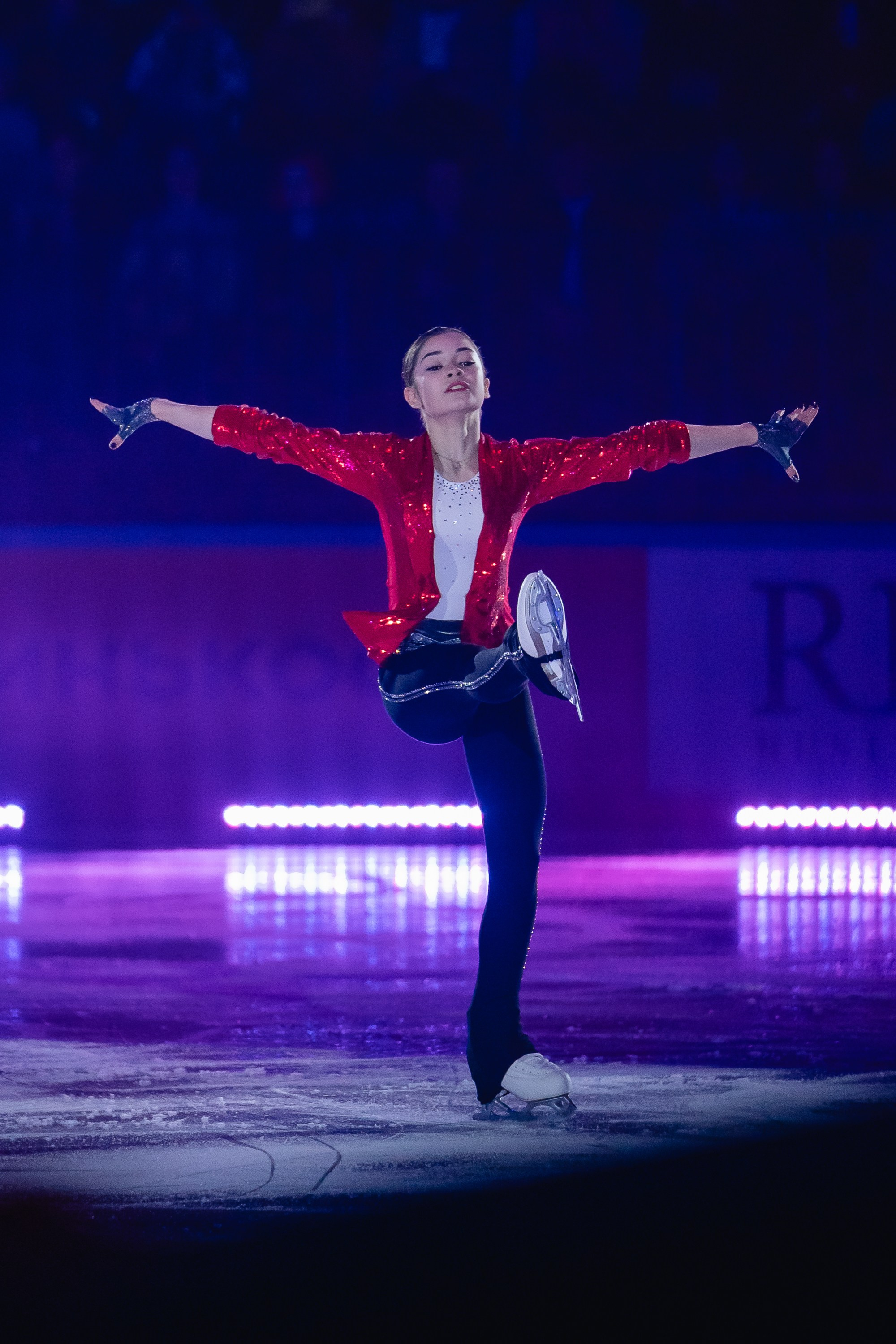 Шоу «Чемпионы на льду» в Новосибирске. Воробьева Ксения — Спортивный и танцевальный фотограф Новосибирск