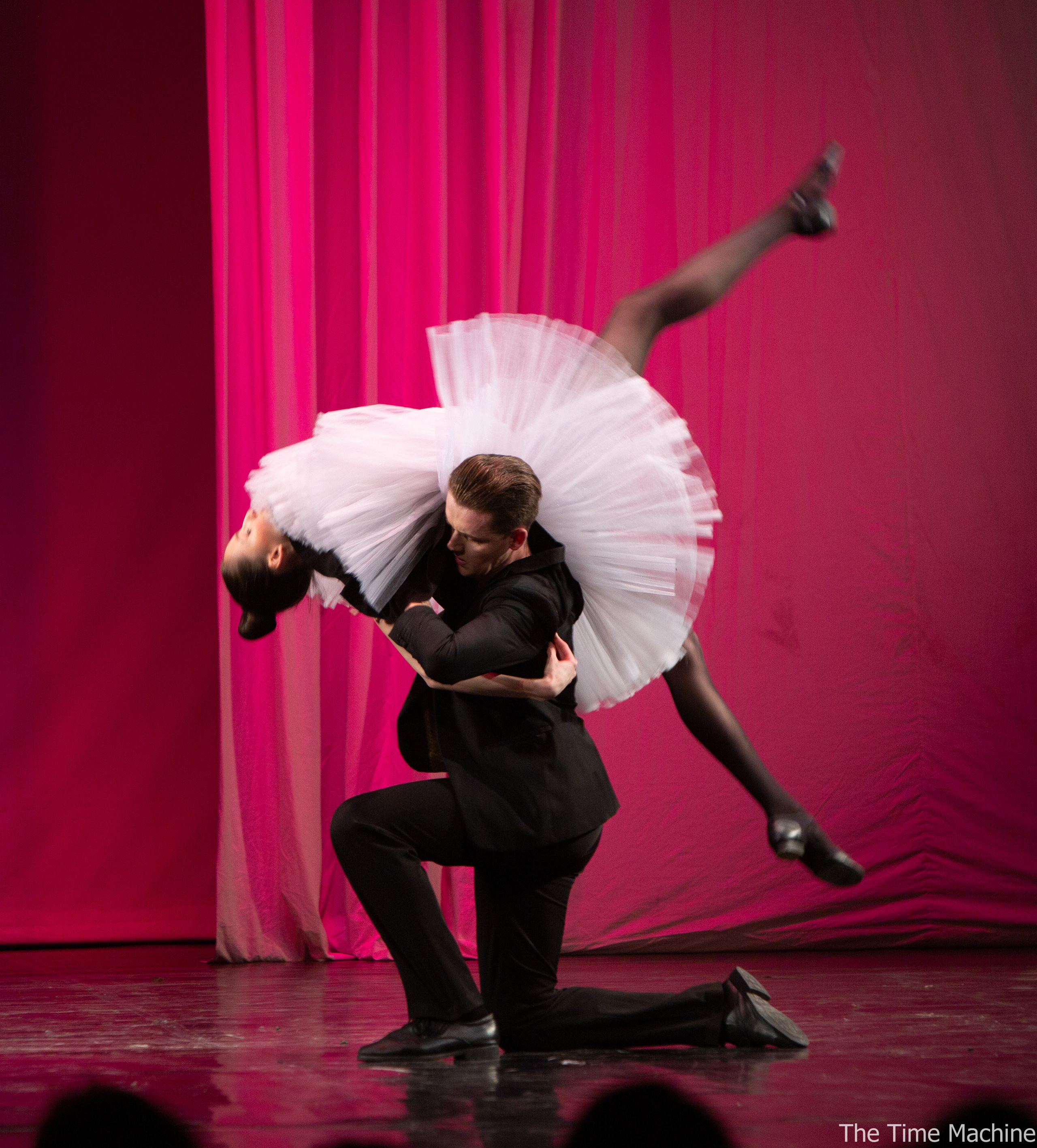 Татьянин день 2022 в Театральном институте (танцевальный). Фотограф для маркетплейсов Михаил Бове