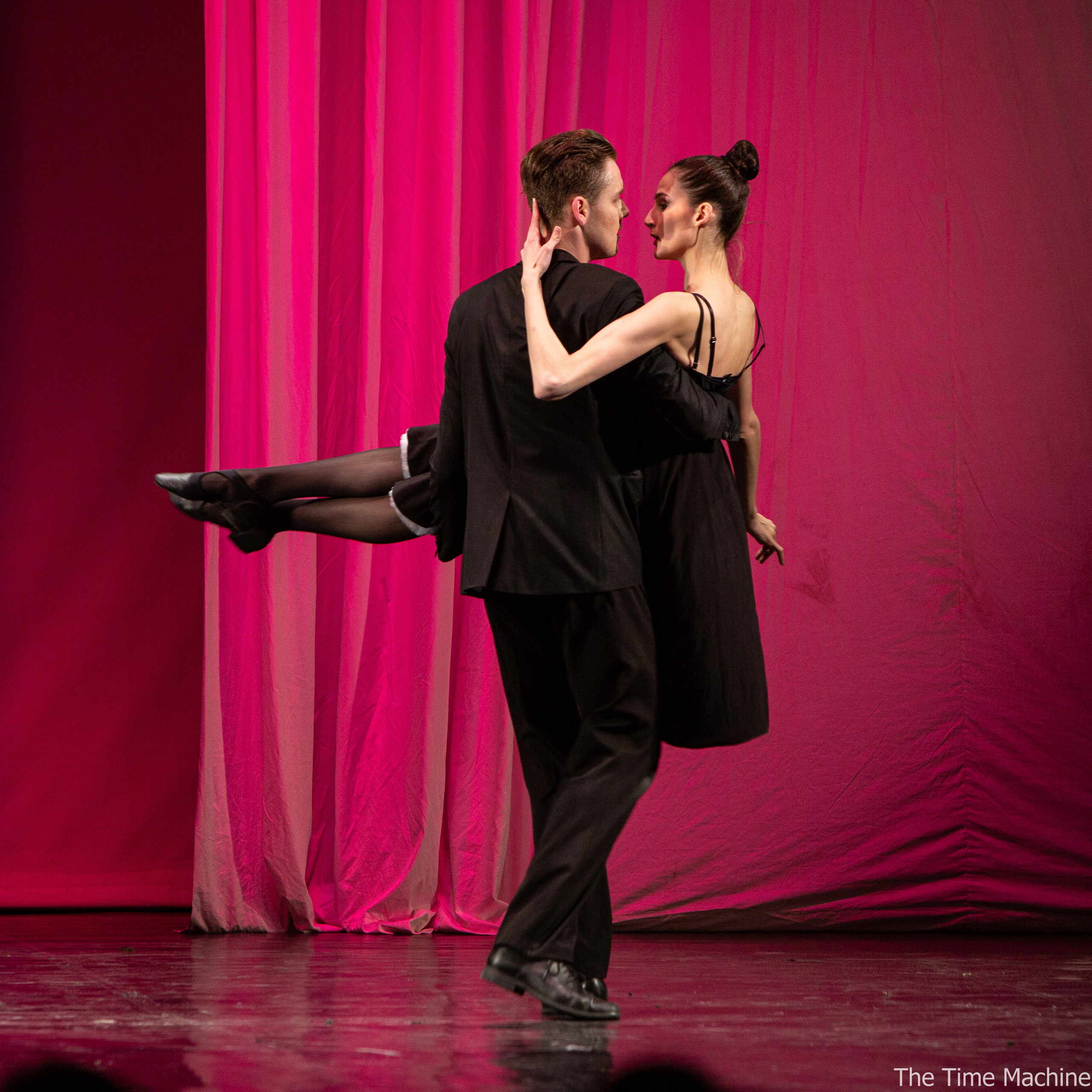 Татьянин день 2022 в Театральном институте (танцевальный). Фотограф для маркетплейсов Михаил Бове