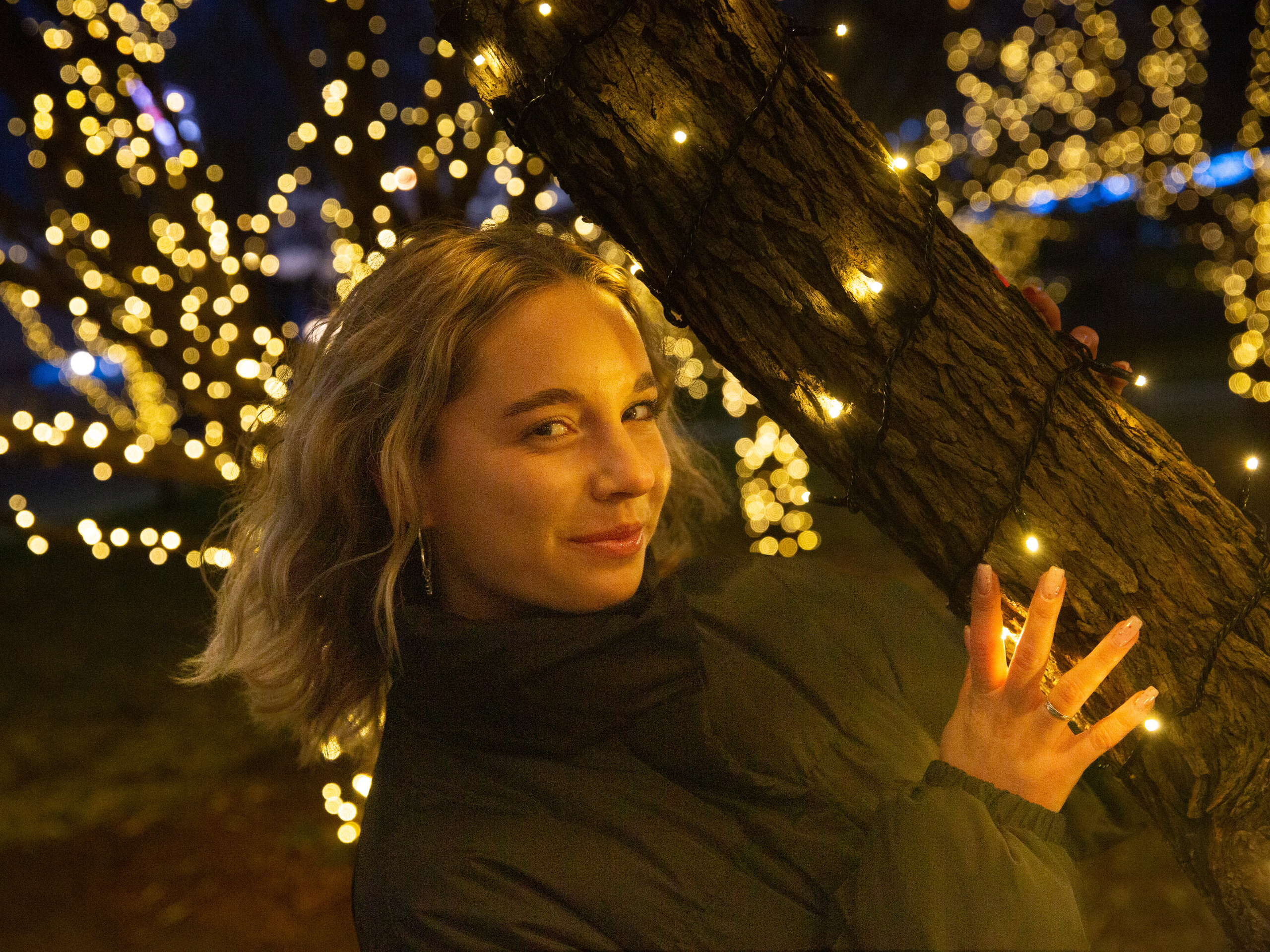 САША И НАСТЯ ЕЛЬЦИН ЦЕНТР 28.10.22 МИХАИЛ БОВЕ. Фотограф для маркетплейсов Михаил Бове