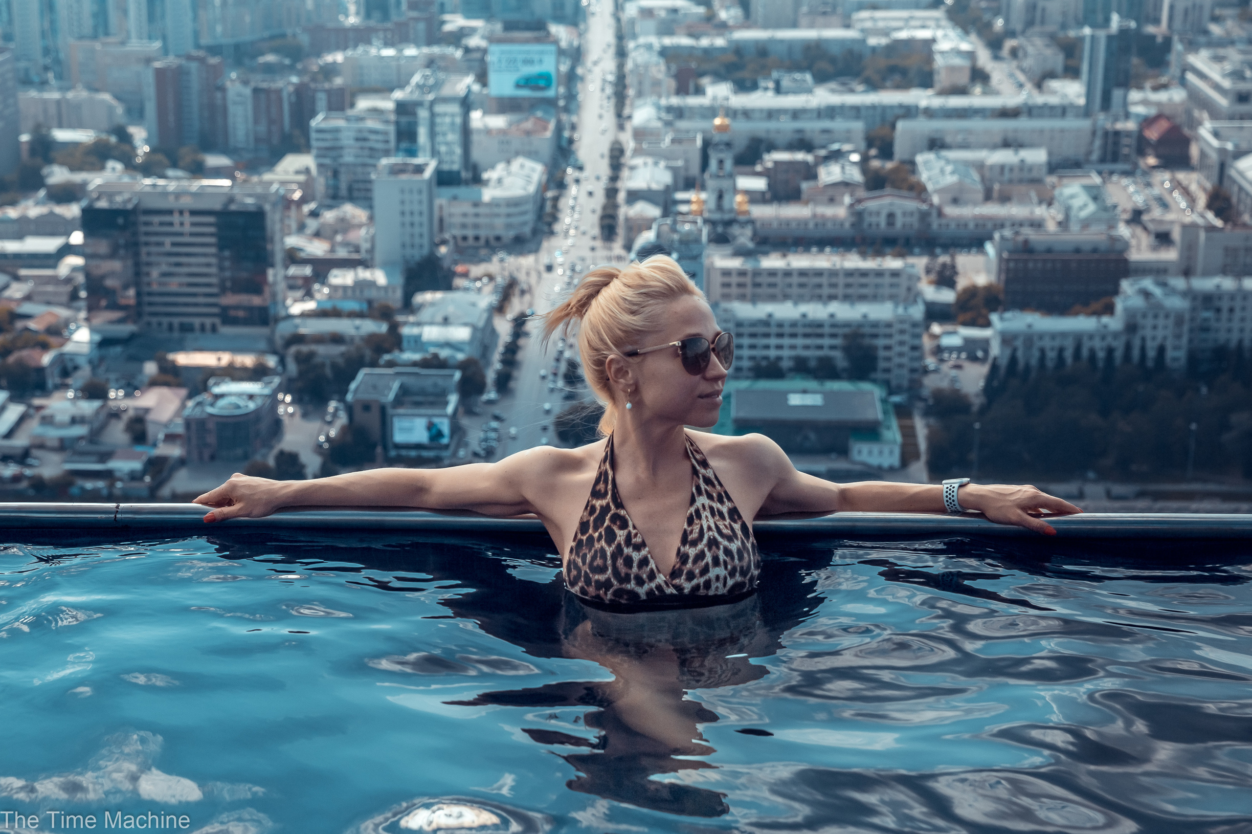 Сьемка на самой высокой точке Екатеринбурга 2022. Фотограф для маркетплейсов Михаил Бове