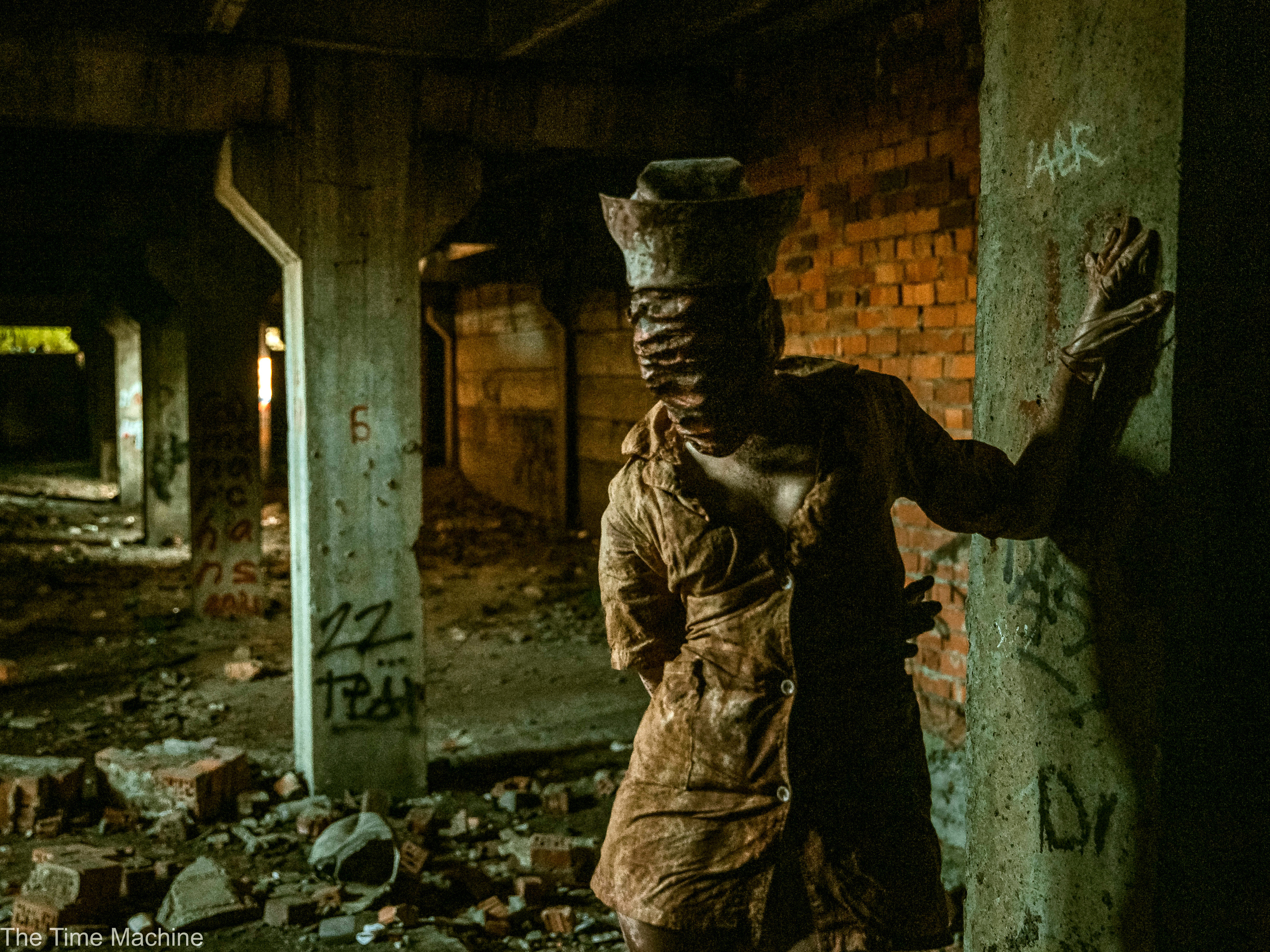Магия света. Воркшоп Ежа «Zombie Hill» 2022. Фотограф для маркетплейсов Михаил Бове
