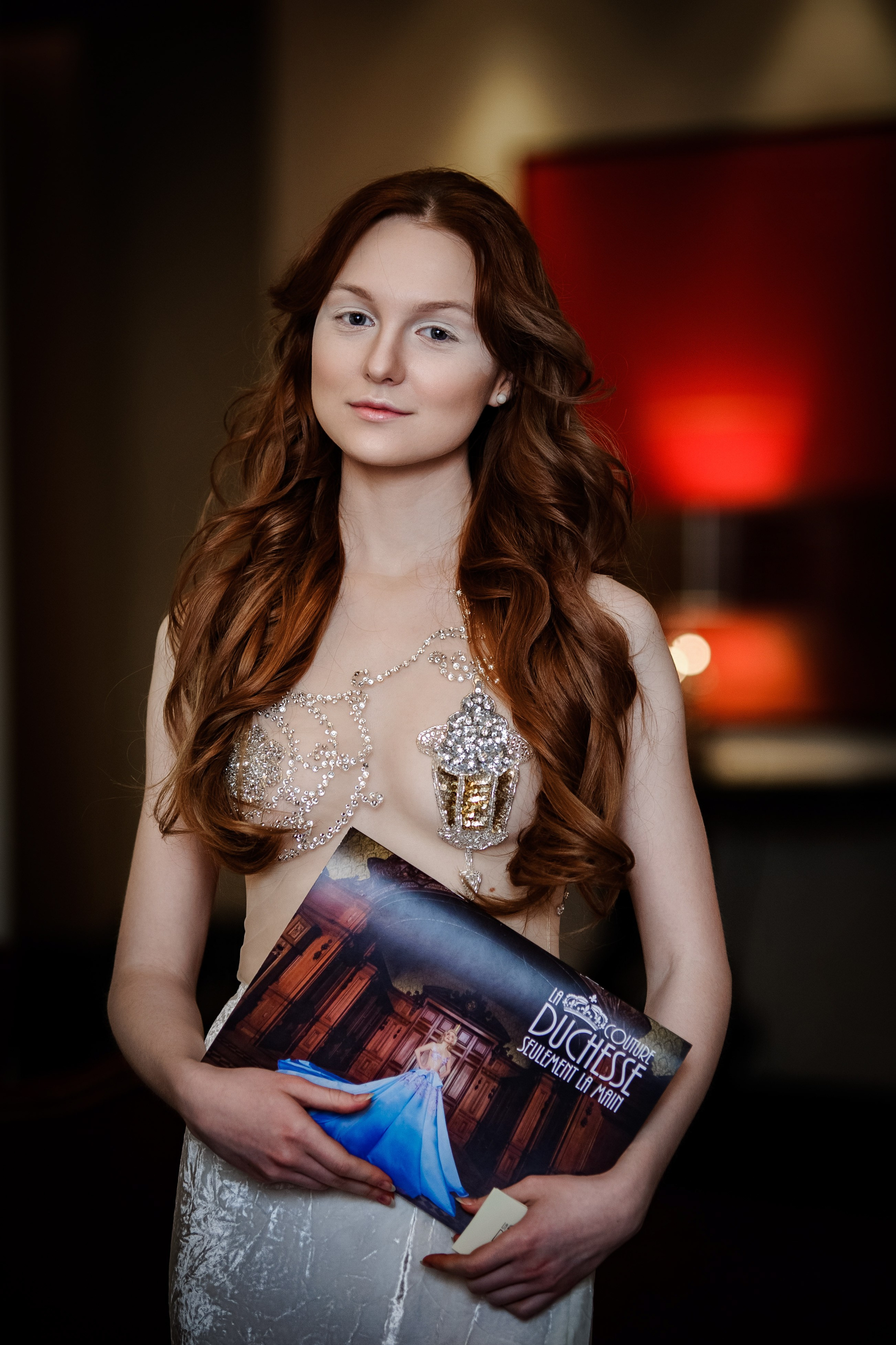 Час работы фотографа на мероприятии от 4500 рублей.