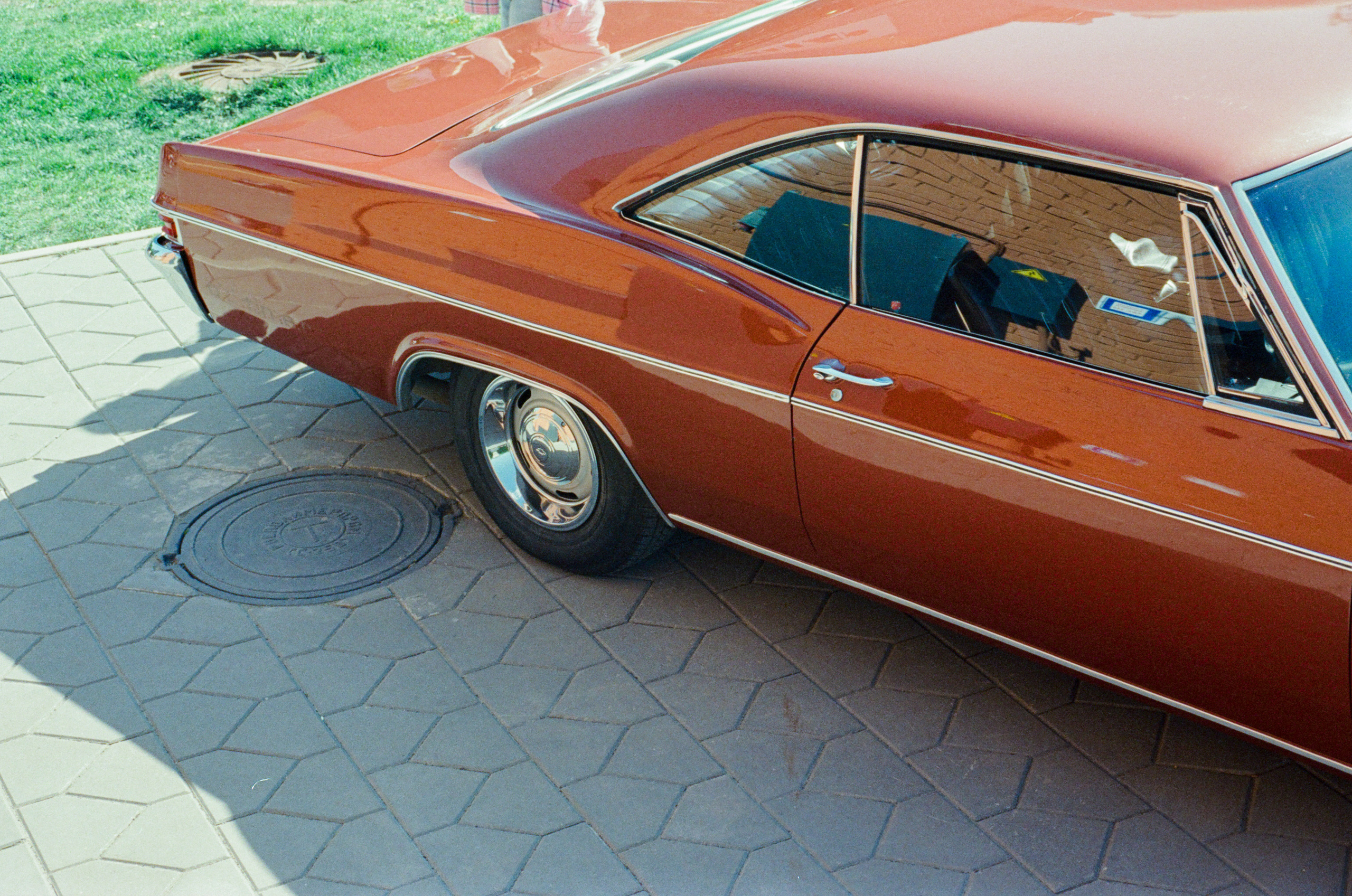 Фотосъемка с редкими автомобилями на хлебозаводе в Москве. Жуков Илья свадебный фотограф в Москве